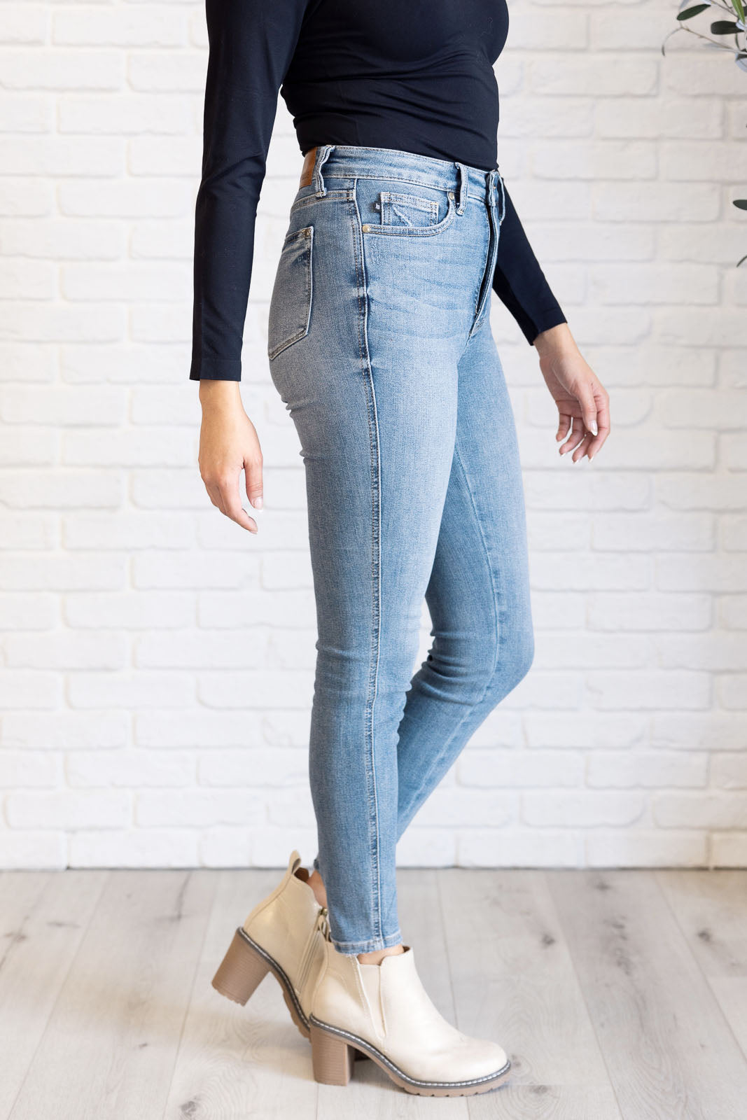 Justine High Rise Control Top Contrast Wash Skinny Jeans - Southern Divas Boutique