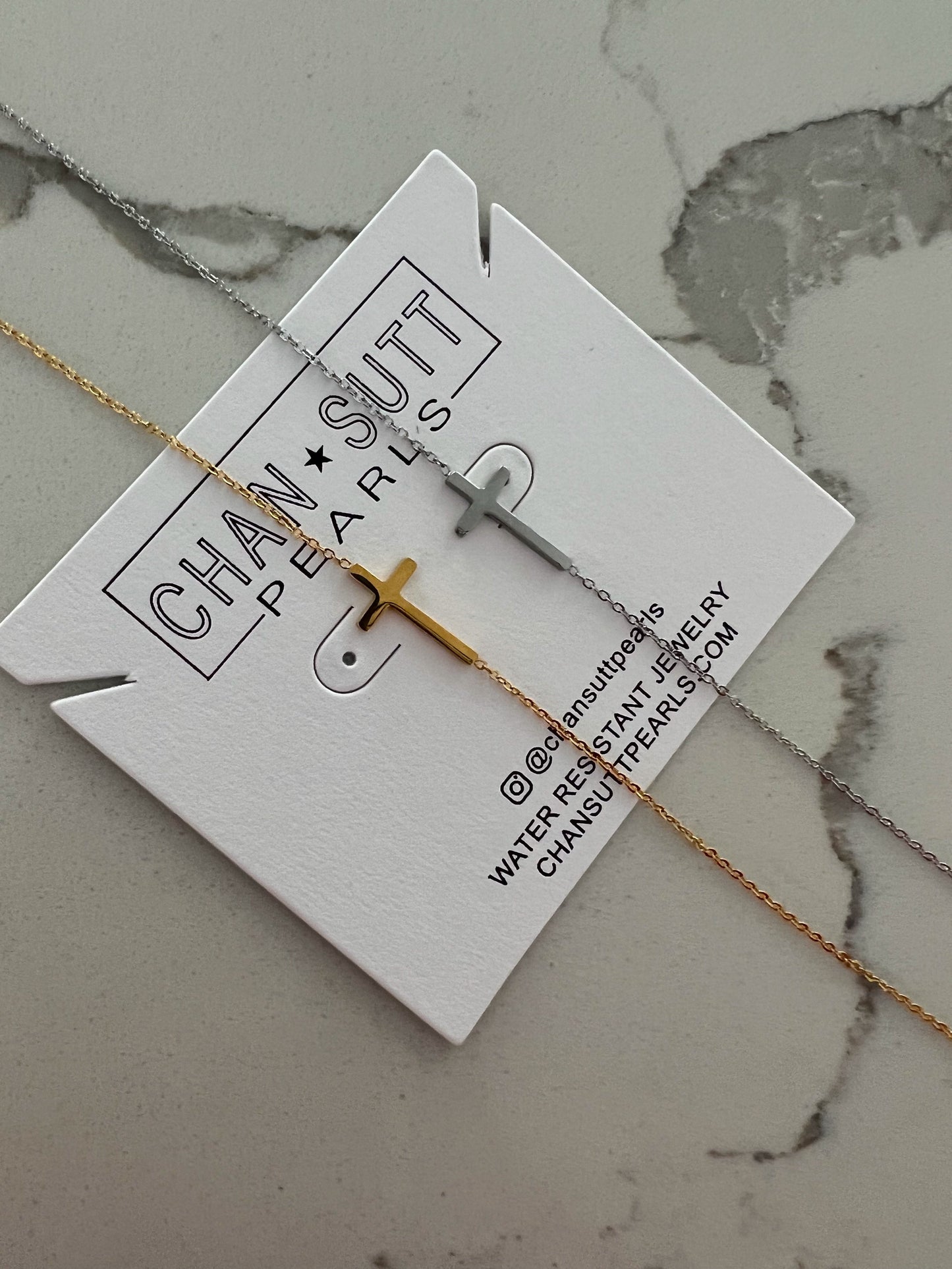 MEDIUM CROSS NECKLACE - Southern Divas Boutique