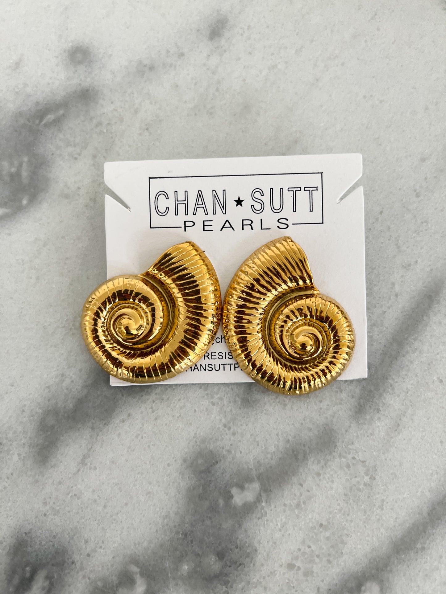 LARGE SHELL EARRINGS - Southern Divas Boutique