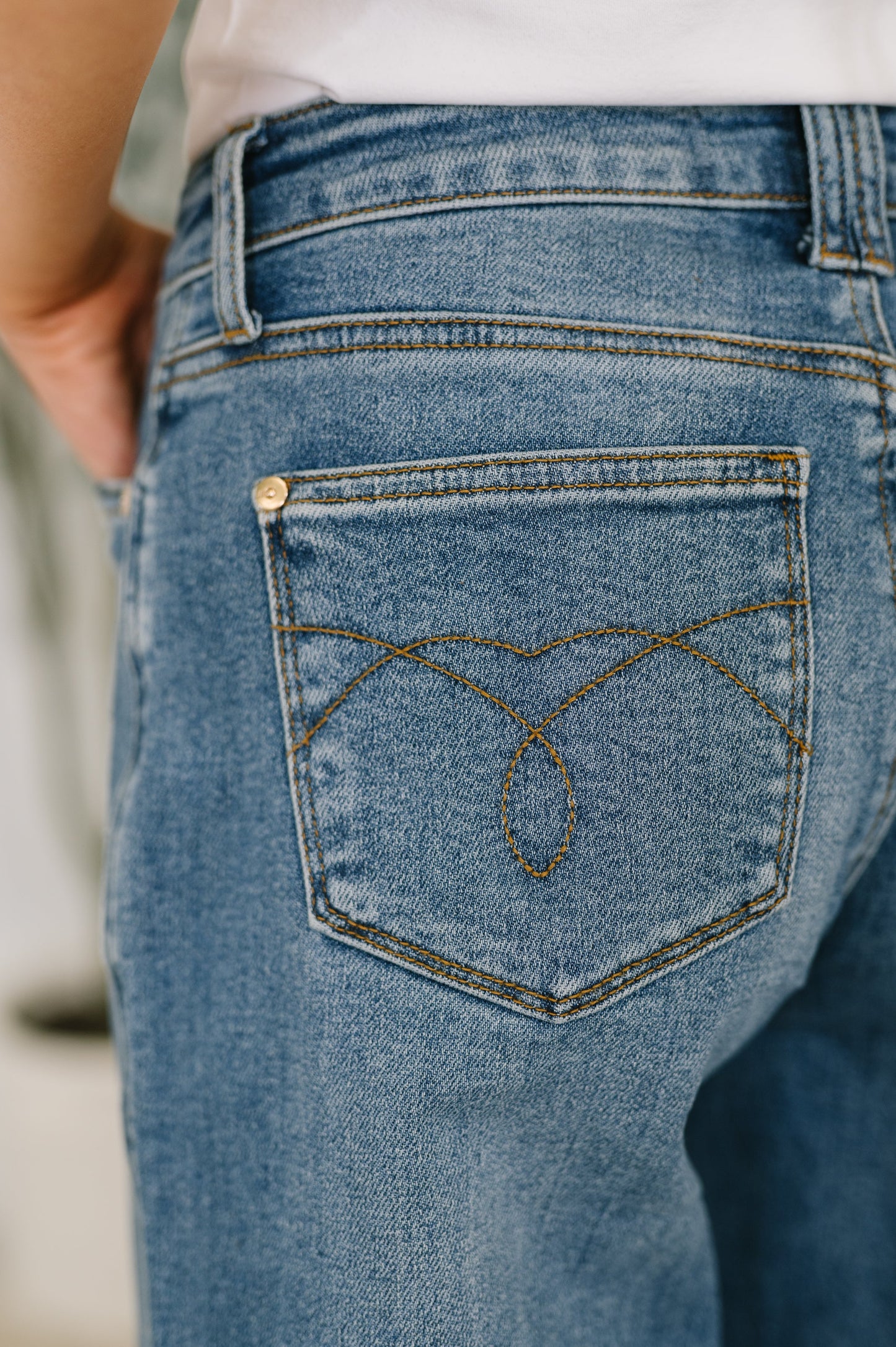Bella High Waist Soft Barrel Stitch Thru Pocket - Southern Divas Boutique
