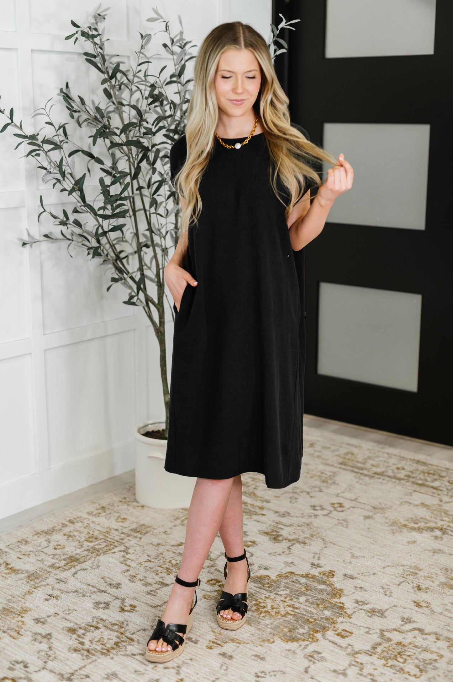 Flatter Me Later Relaxed Dress in Black - Southern Divas Boutique