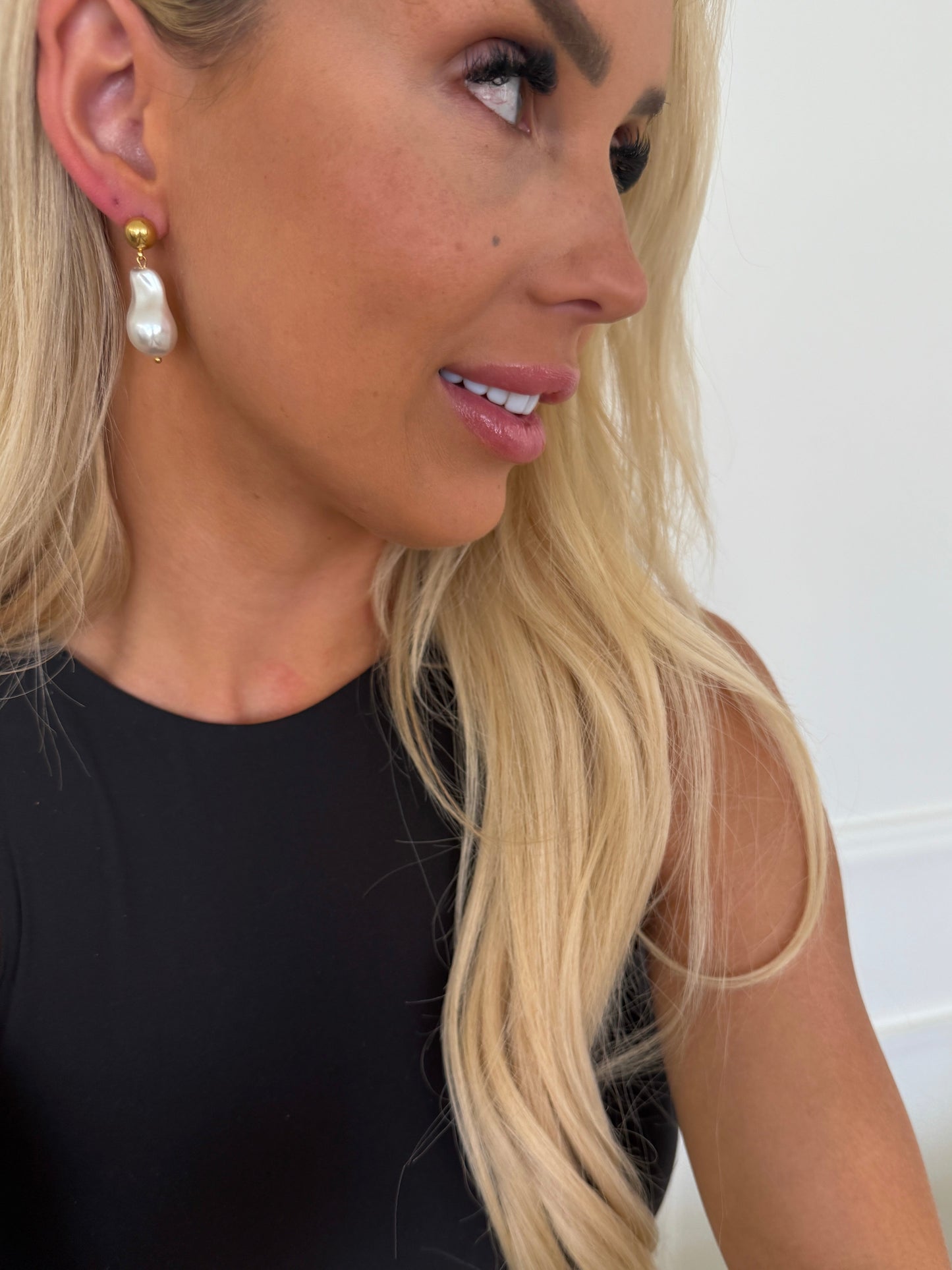 PEARL DROP EARRINGS - Southern Divas Boutique