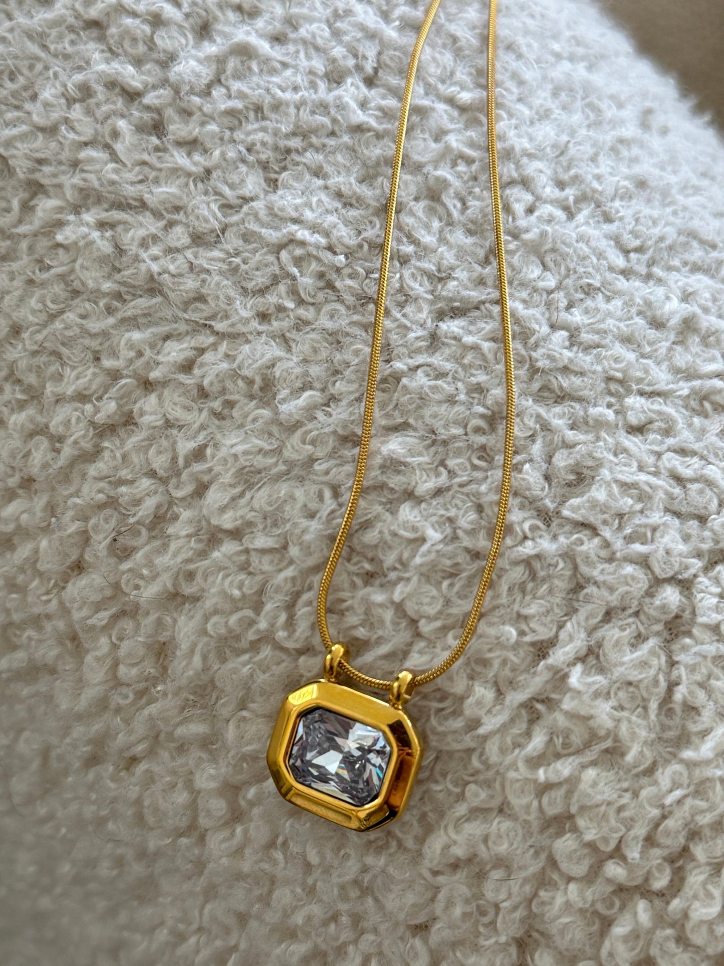 DAISY NECKLACE - Southern Divas Boutique