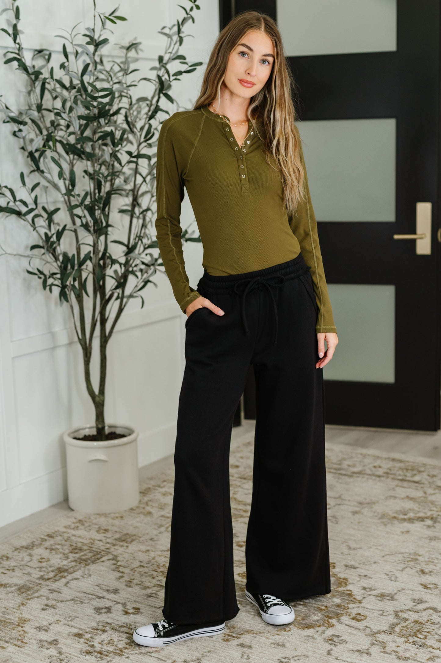 Lounge Line Wide Leg Sweats in Black - Southern Divas Boutique