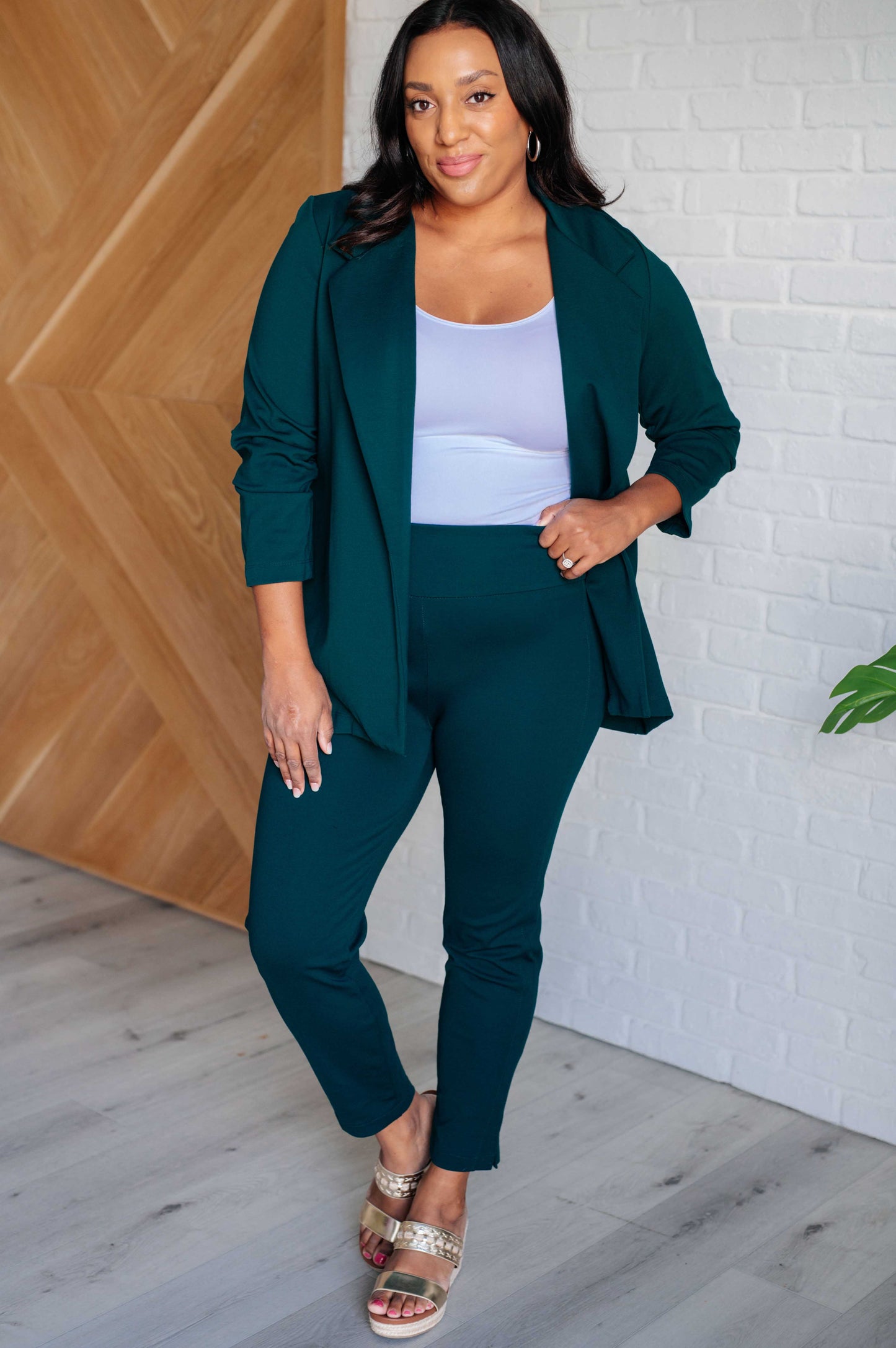 Magic Ankle Crop Skinny Pants in Hunter Green - Southern Divas Boutique