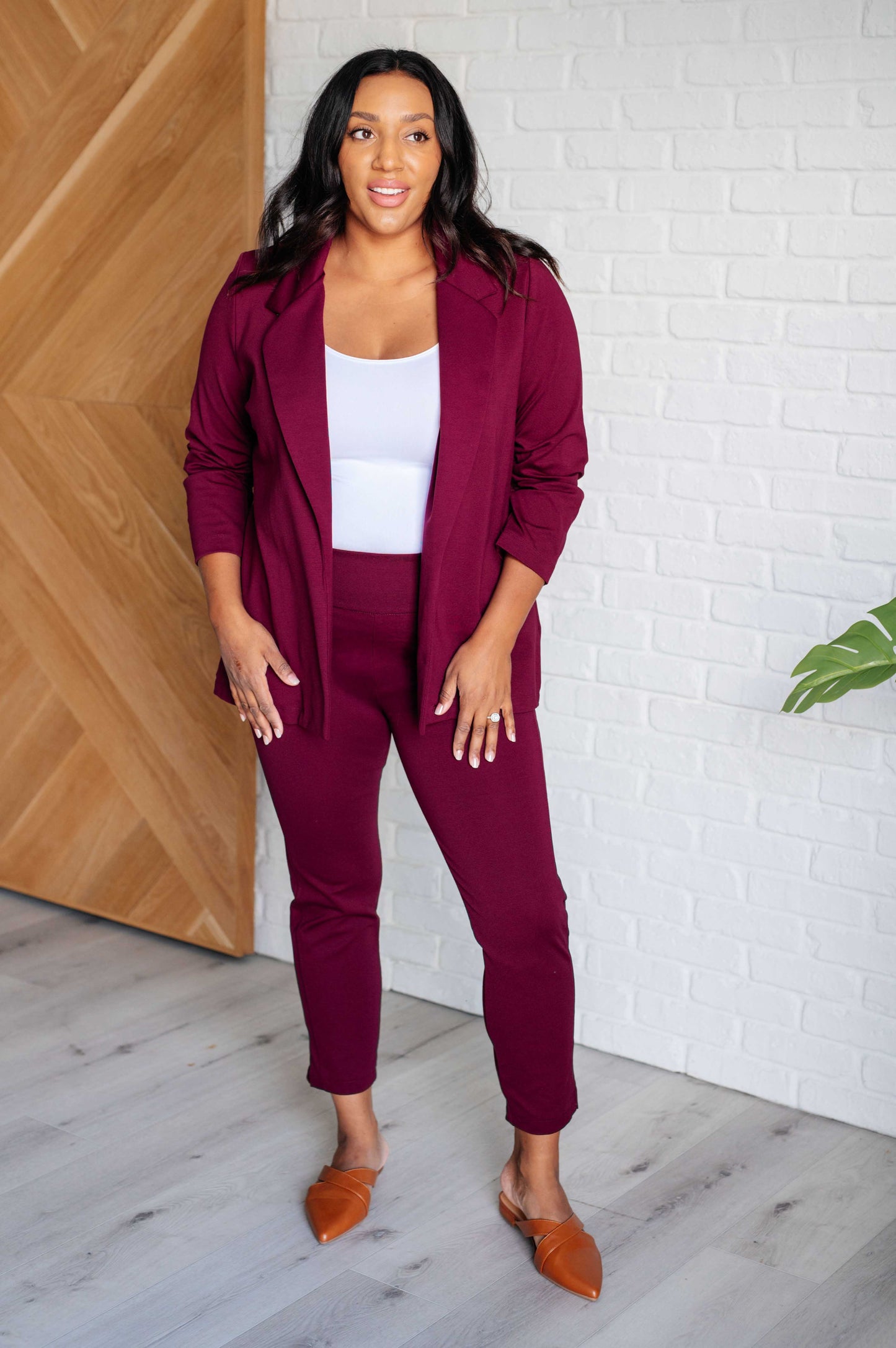 Magic Ankle Crop Skinny Pants in Wine - Southern Divas Boutique