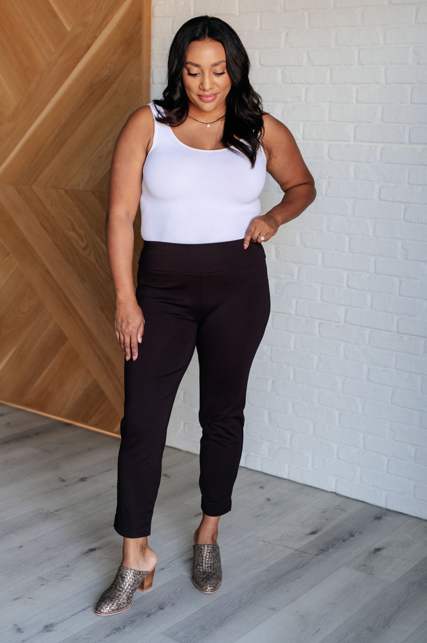 Magic Ankle Crop Skinny Pants in Chocolate - Southern Divas Boutique