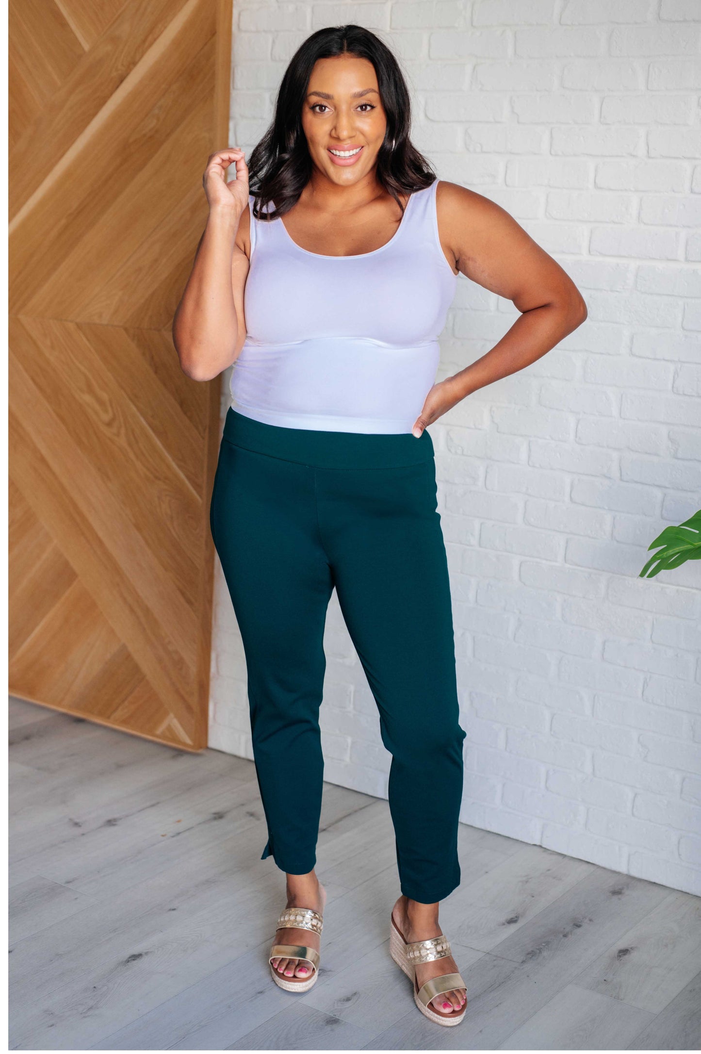 Magic Ankle Crop Skinny Pants in Hunter Green - Southern Divas Boutique