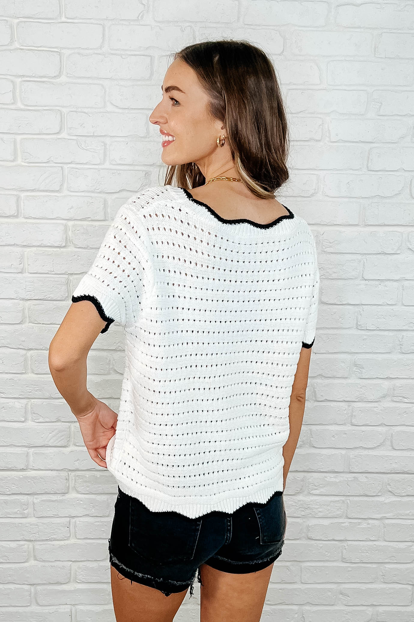 Pinkies Up Knit Top in White - Southern Divas Boutique