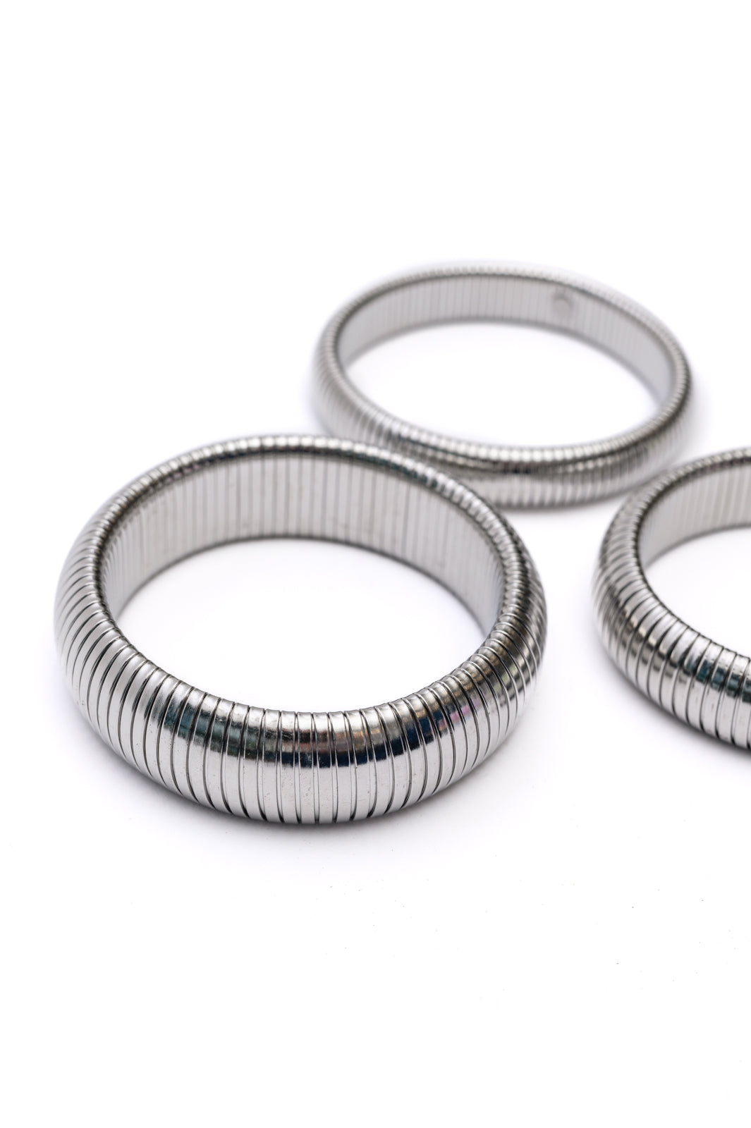 Sassy but Classy Ribbed Bangles in Silver Set of 3 - Southern Divas Boutique