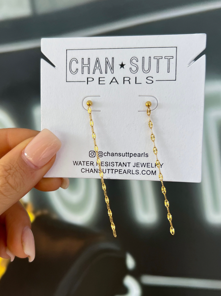 DAINTY CHAIN EARRINGS - Southern Divas Boutique
