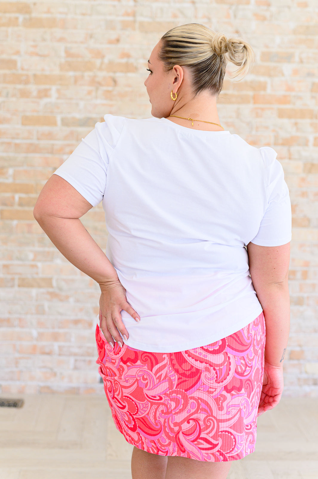 Strong Enough Puff Sleeve Tee In White - Southern Divas Boutique