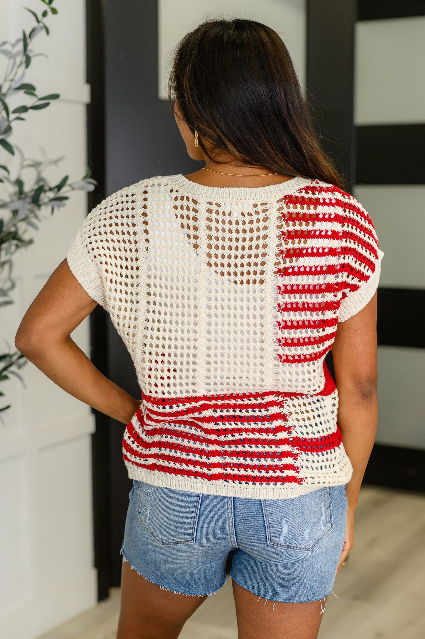 Vibes Don't Lie Net Tee Red Striped - Southern Divas Boutique