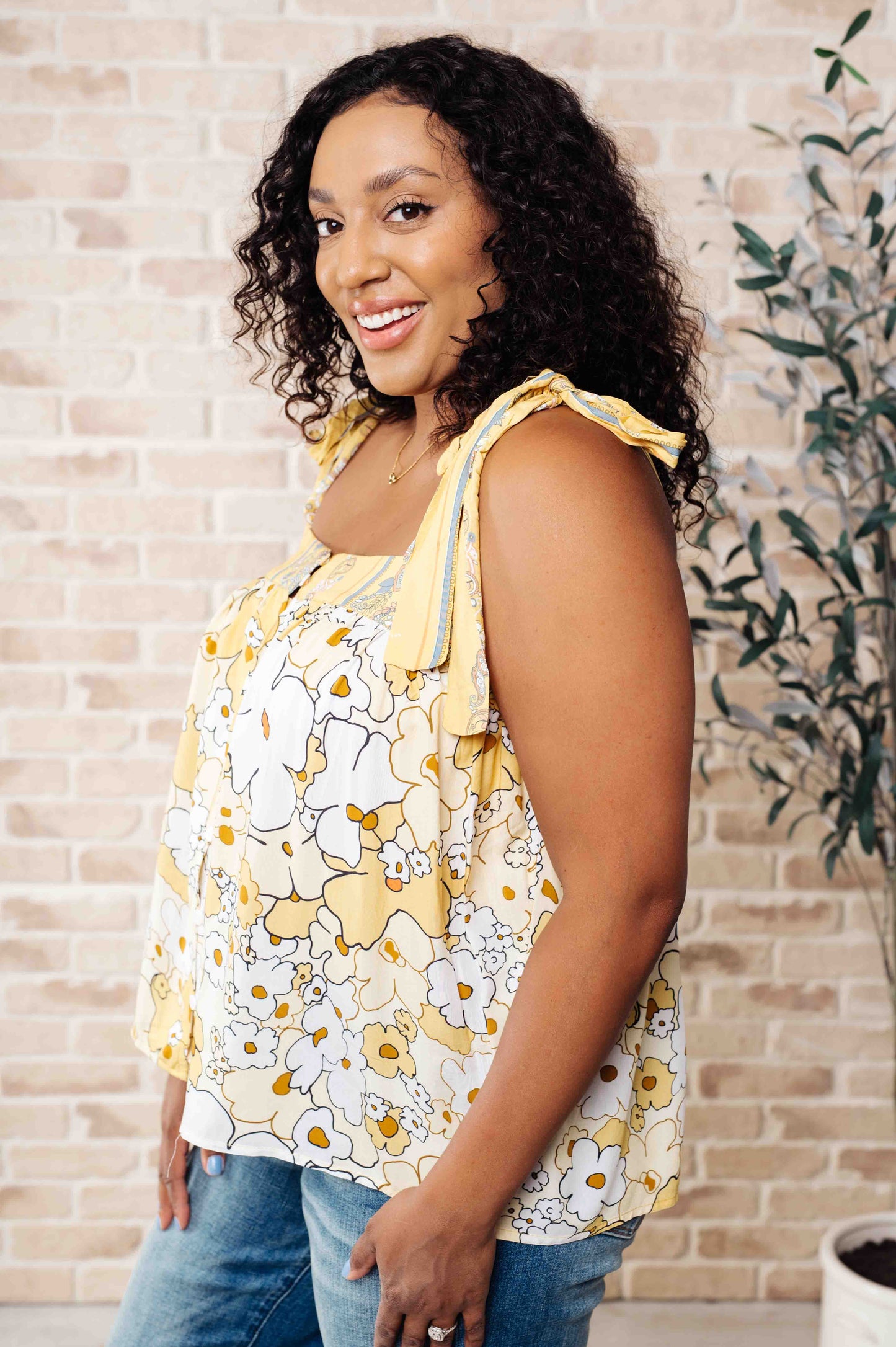 What's Happening Here Floral Tank - Southern Divas Boutique