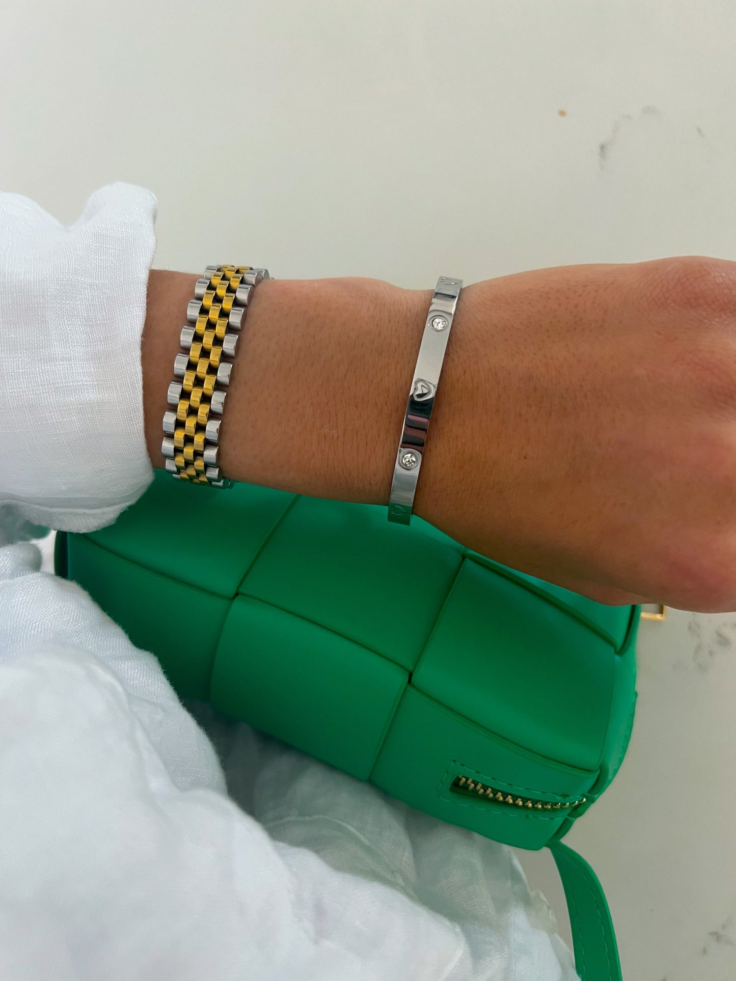 SILVER HEART BANGLE - Southern Divas Boutique