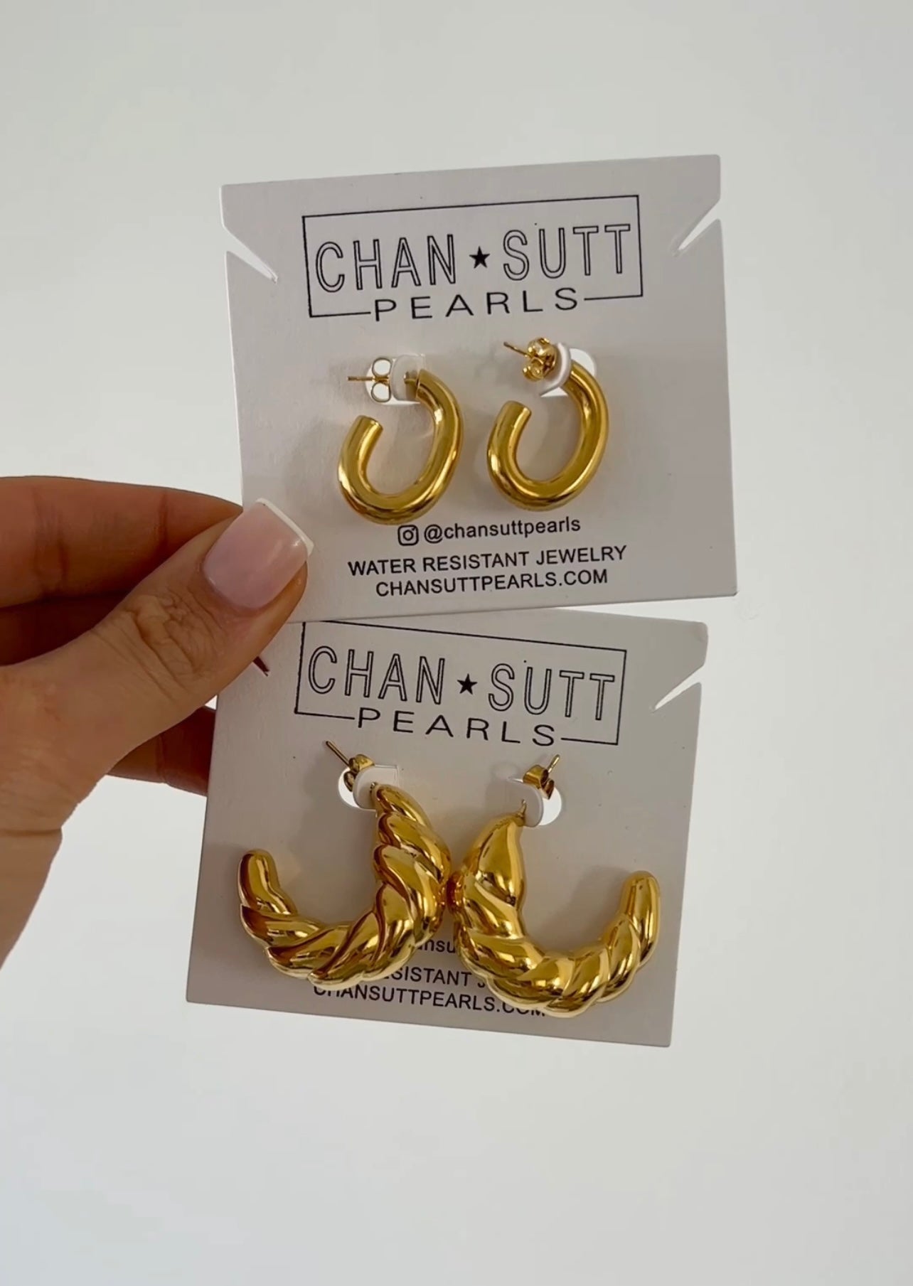 SMALL OVAL HOOPS - Southern Divas Boutique