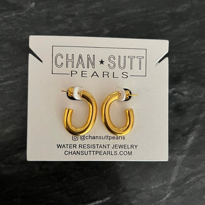 SMALL OVAL HOOPS - Southern Divas Boutique