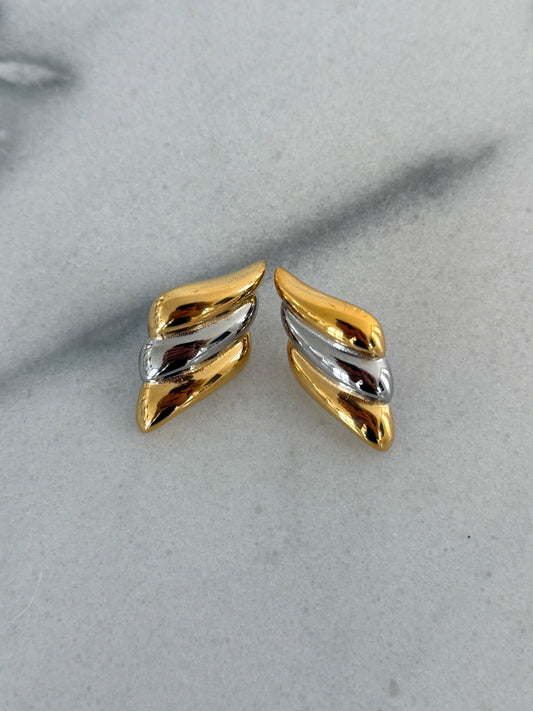 TWO TONED SARAH EARRING - Southern Divas Boutique