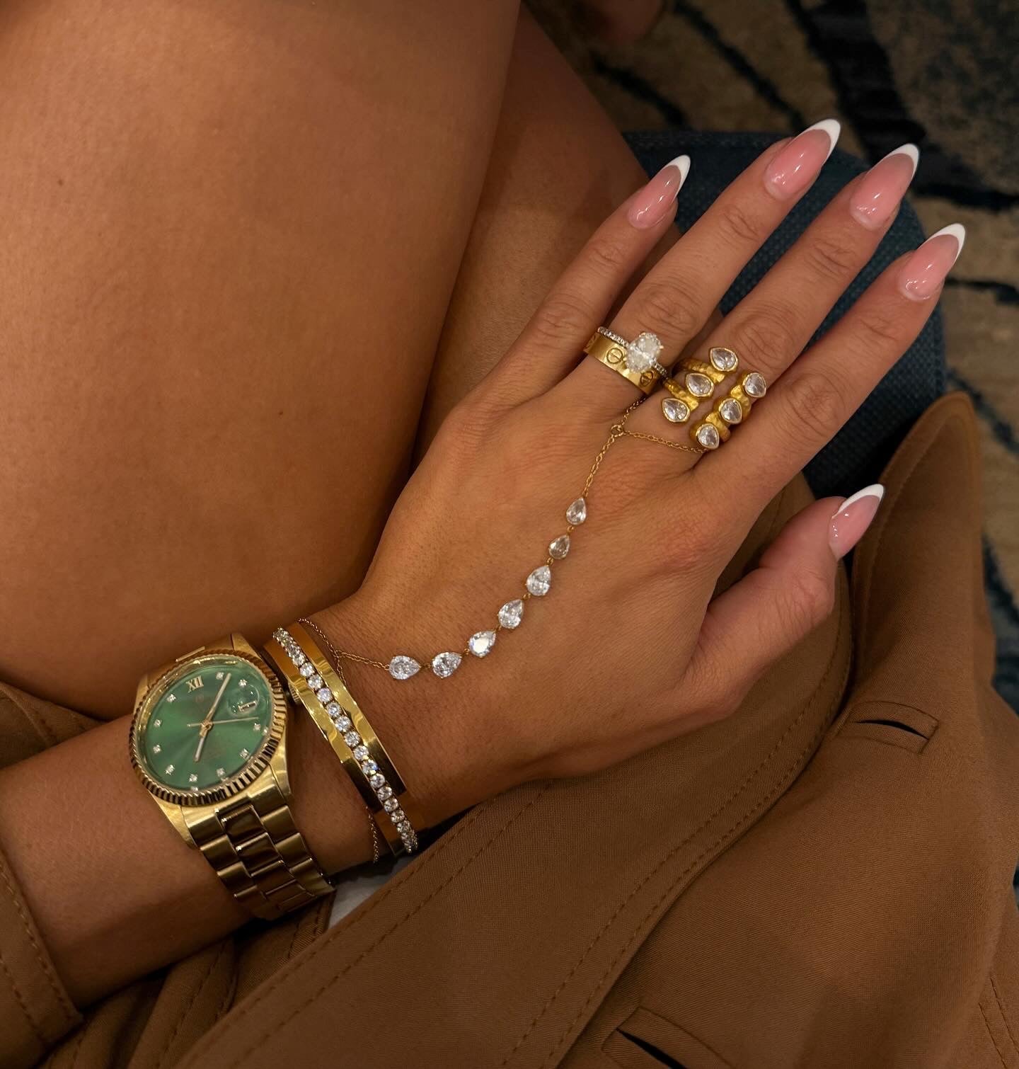 BLING HAND CHAIN - Southern Divas Boutique