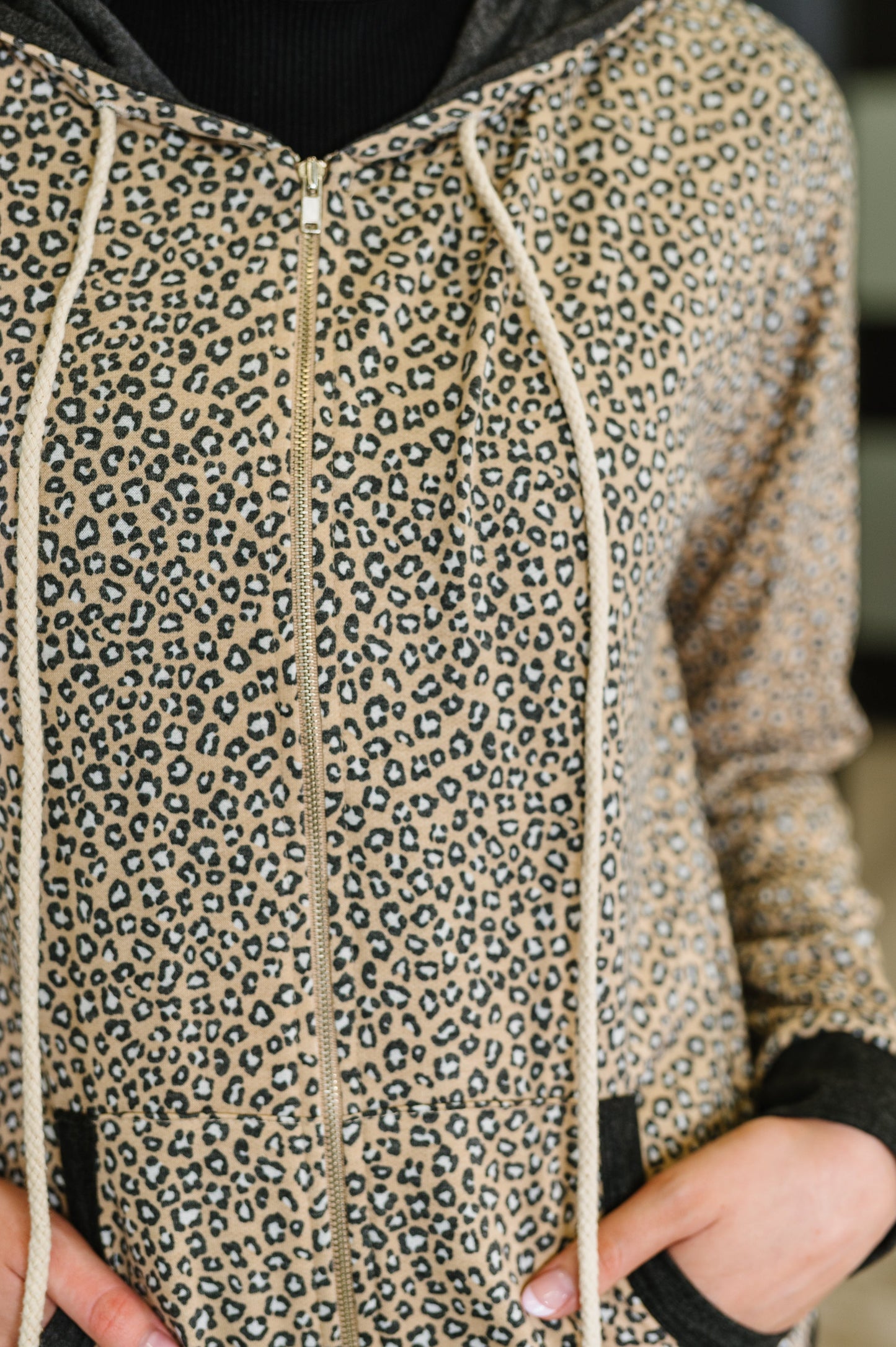 Call of the Wild Contrast Trim Zip Up - Southern Divas Boutique