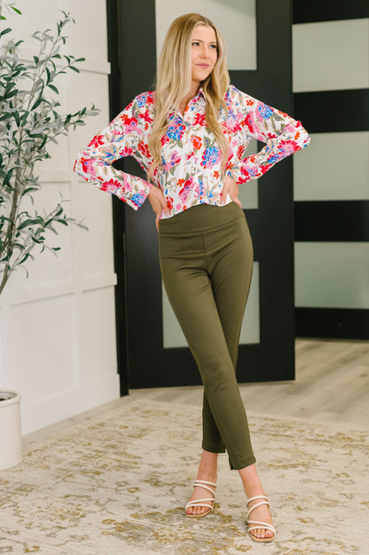 Distinguished Guest Floral Button Down - Southern Divas Boutique