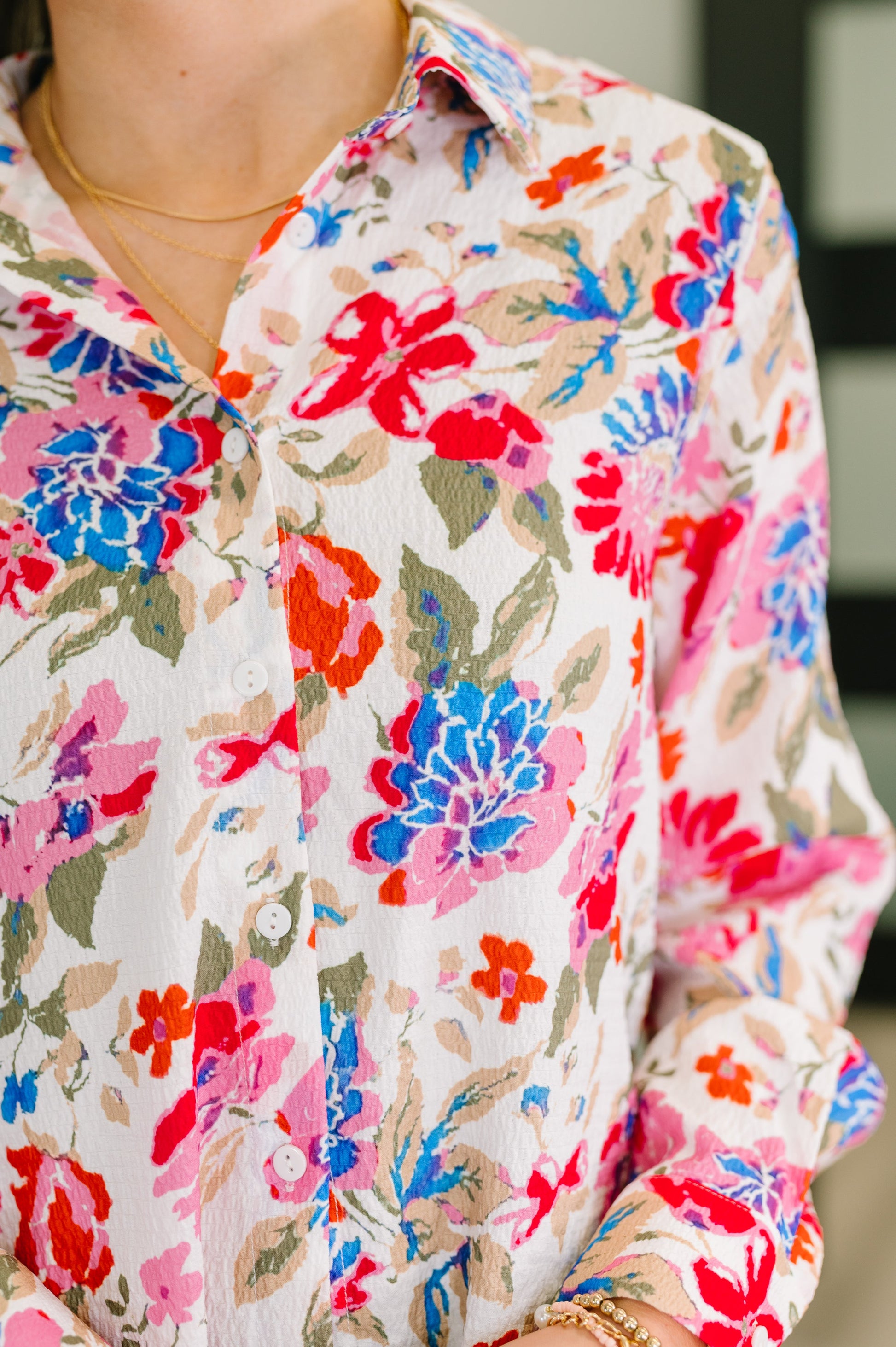 Distinguished Guest Floral Button Down - Southern Divas Boutique