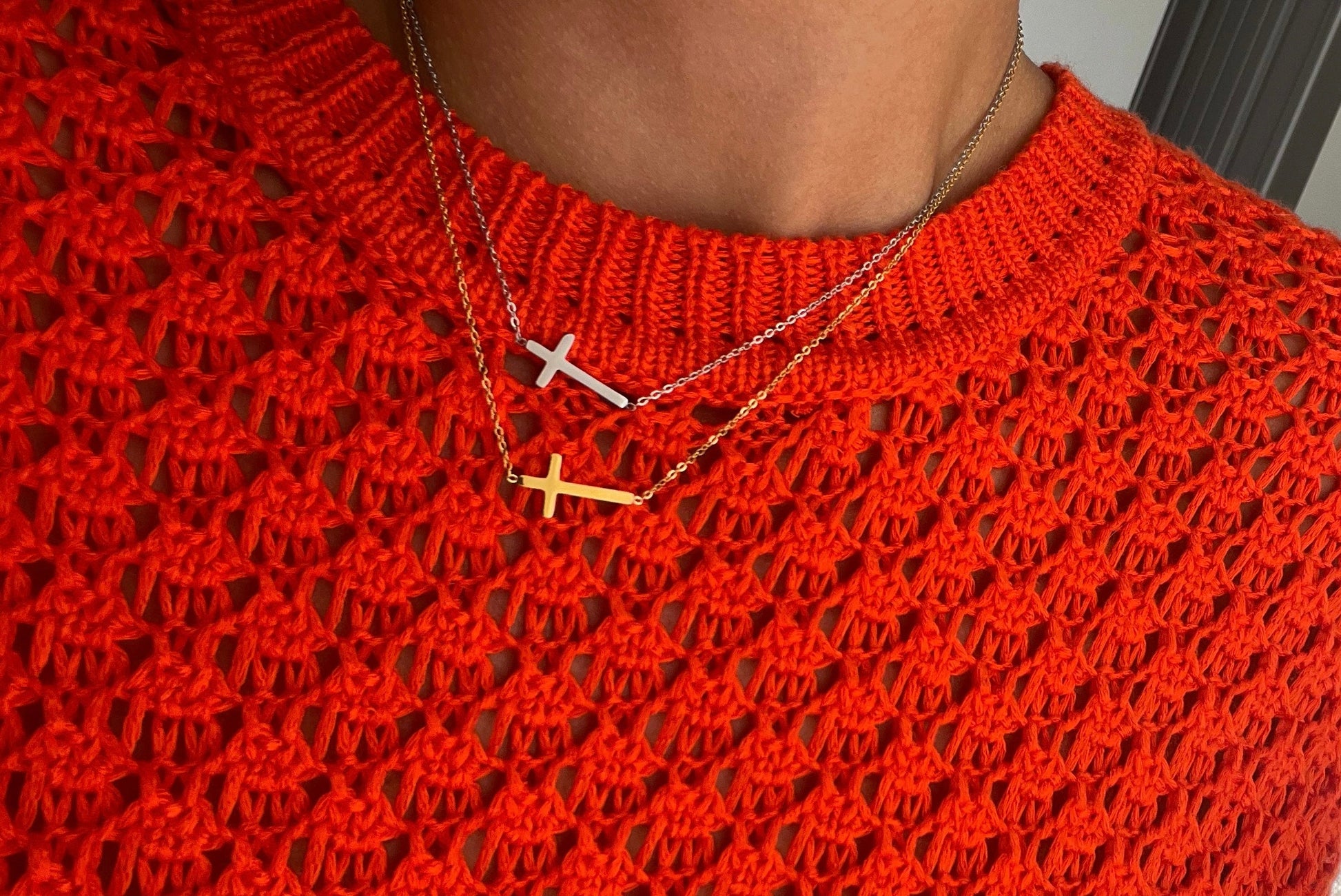 MEDIUM CROSS NECKLACE - Southern Divas Boutique