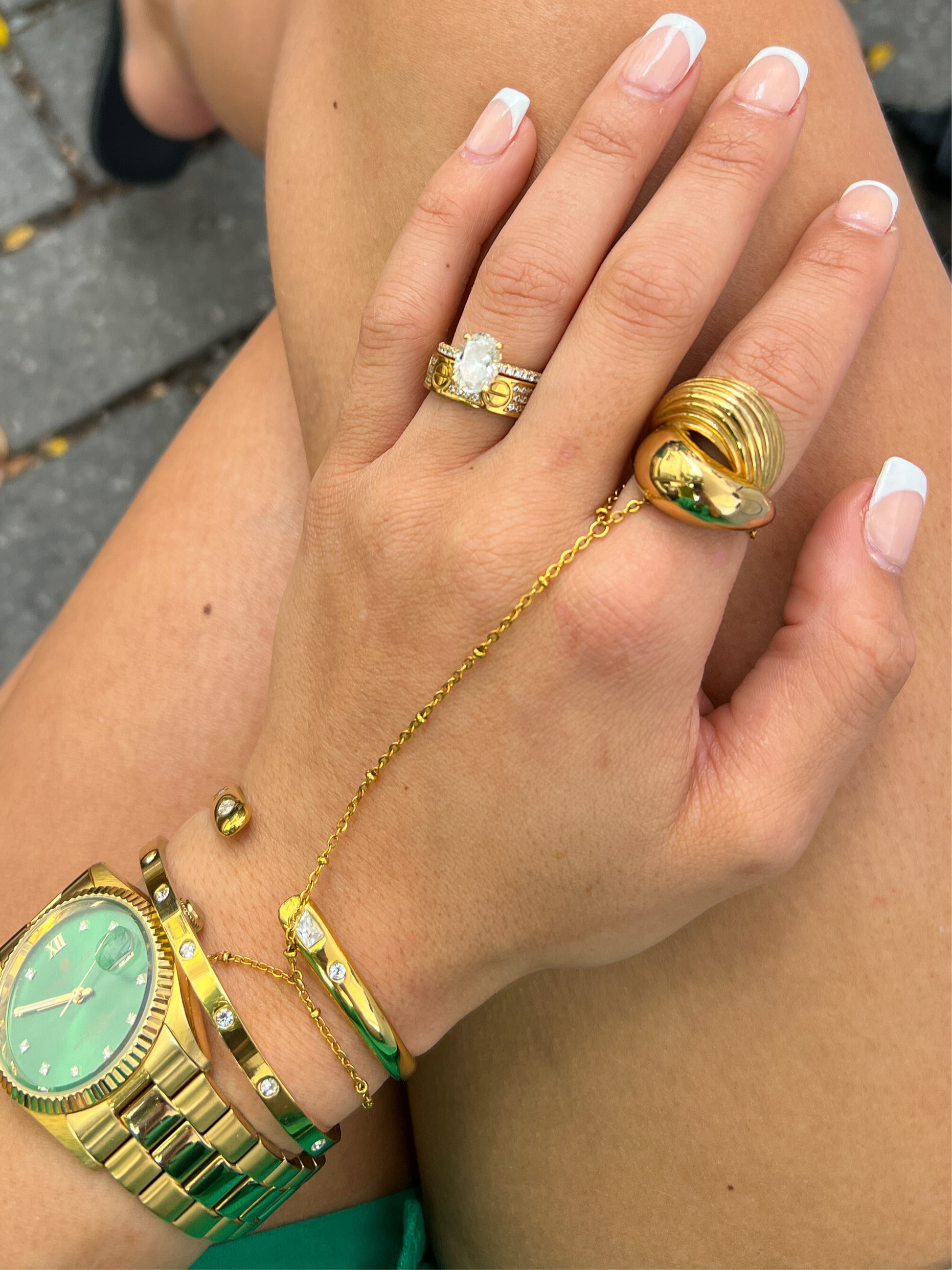 GOLD HAND CHAIN - Southern Divas Boutique