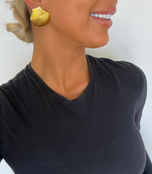 THE SHELL EARRINGS - Southern Divas Boutique