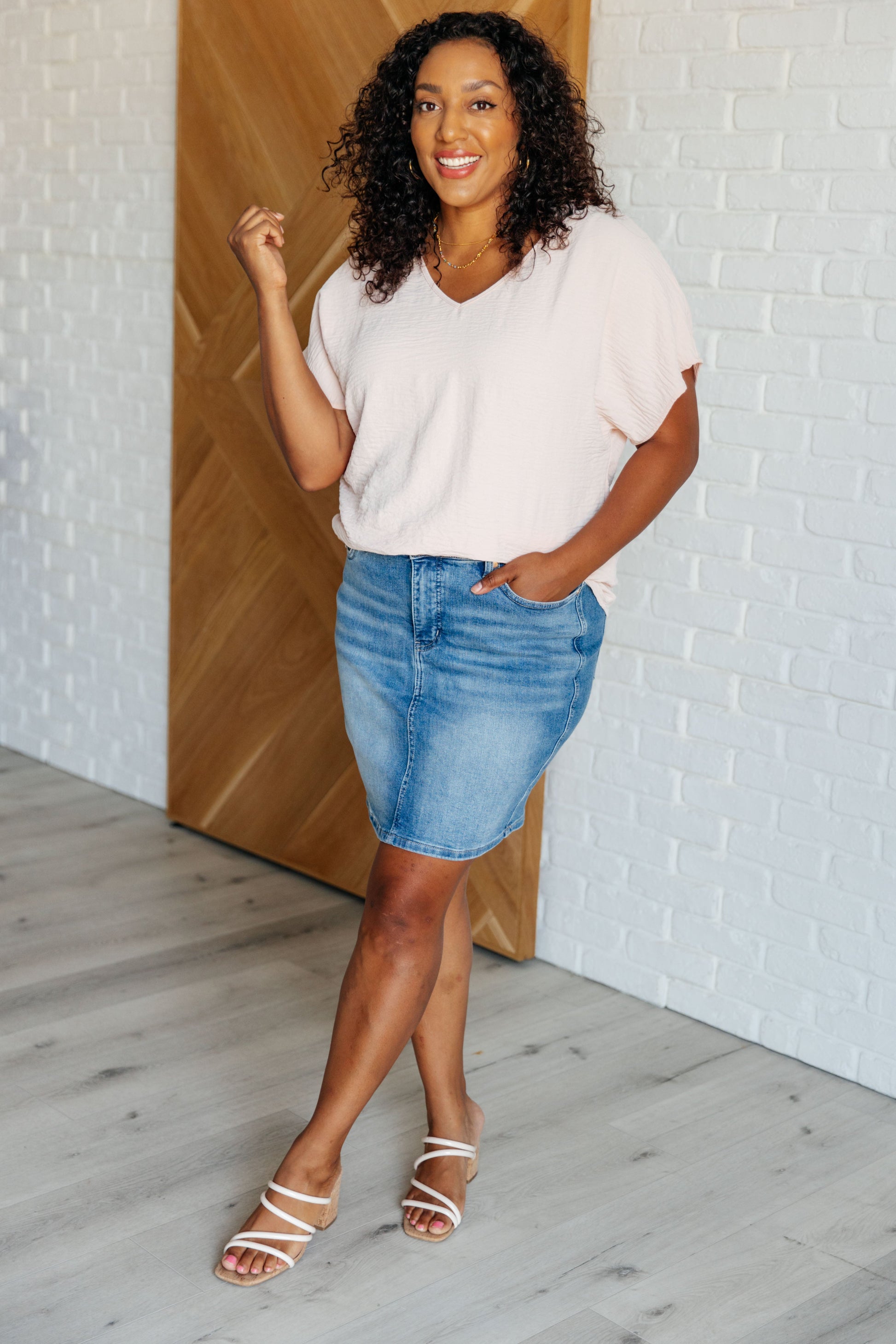 Frequently Asked Questions V-Neck Top in Blush - Southern Divas Boutique