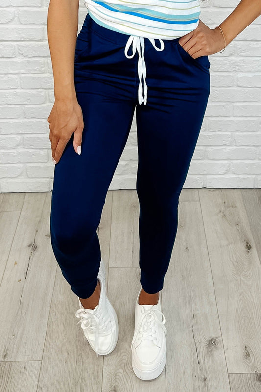 Giving the Run Around Joggers in Navy - Southern Divas Boutique