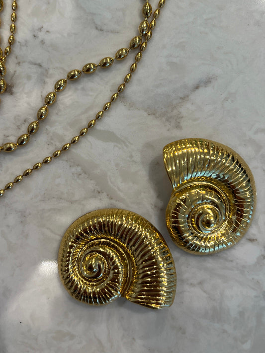 LARGE SEASHELL EARRINGS - Southern Divas Boutique