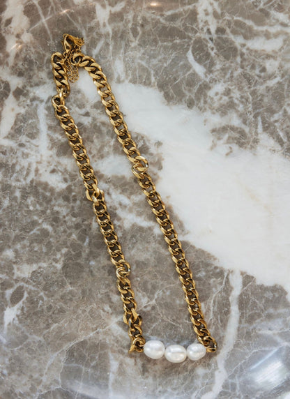 3 PEARL NECKLACE - Southern Divas Boutique