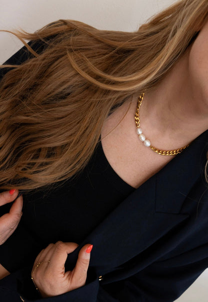 3 PEARL NECKLACE - Southern Divas Boutique