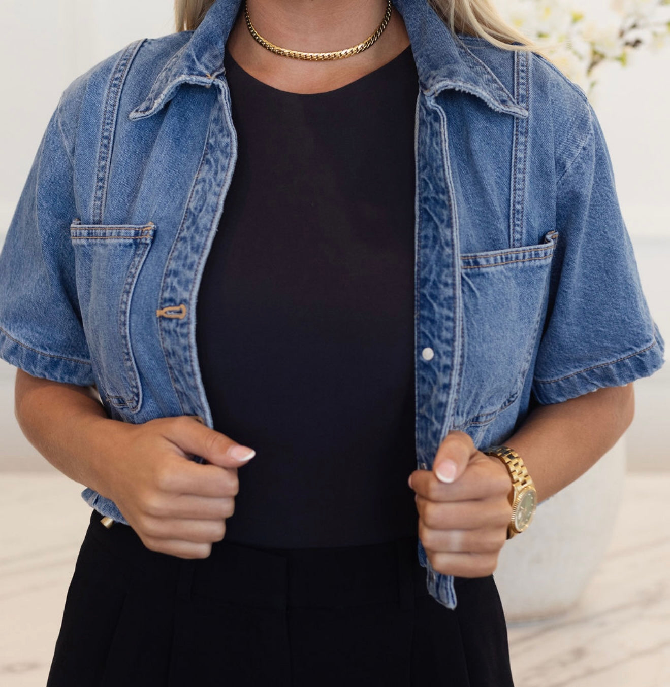 THIN SHINY GOLD NECKLACE - Southern Divas Boutique