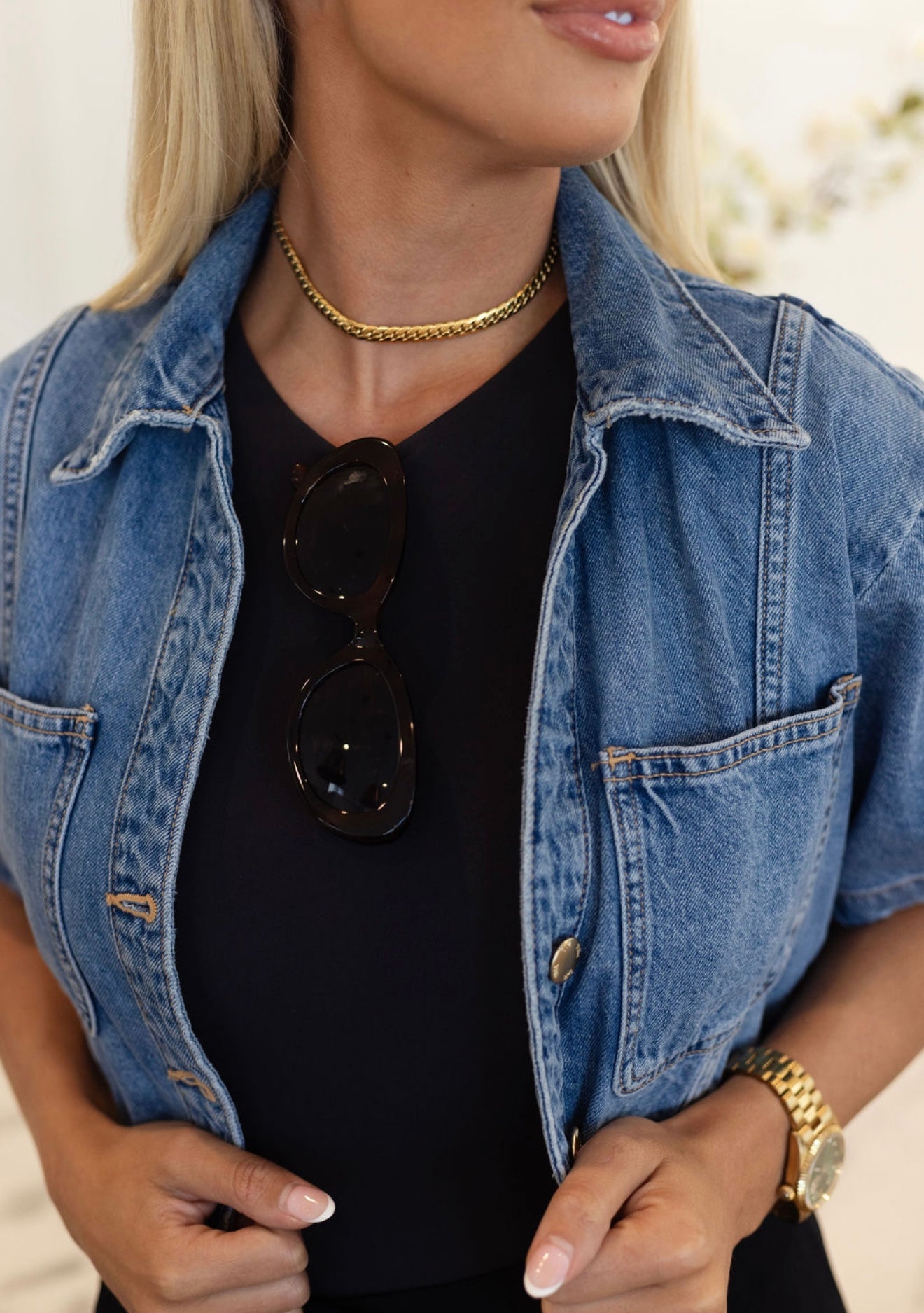 THIN SHINY GOLD NECKLACE - Southern Divas Boutique