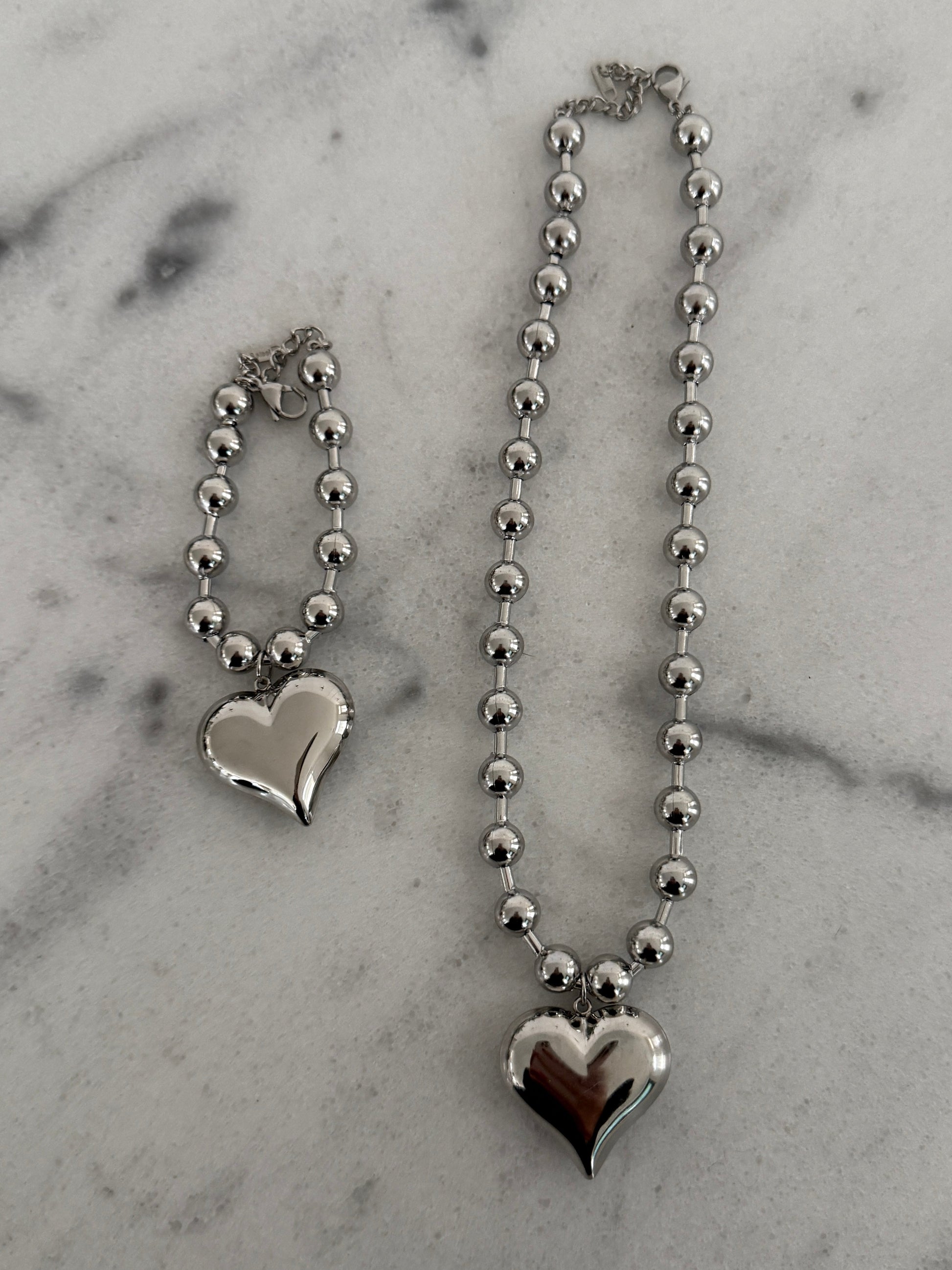 SILVER BUBBLE HEART BRACELET - Southern Divas Boutique