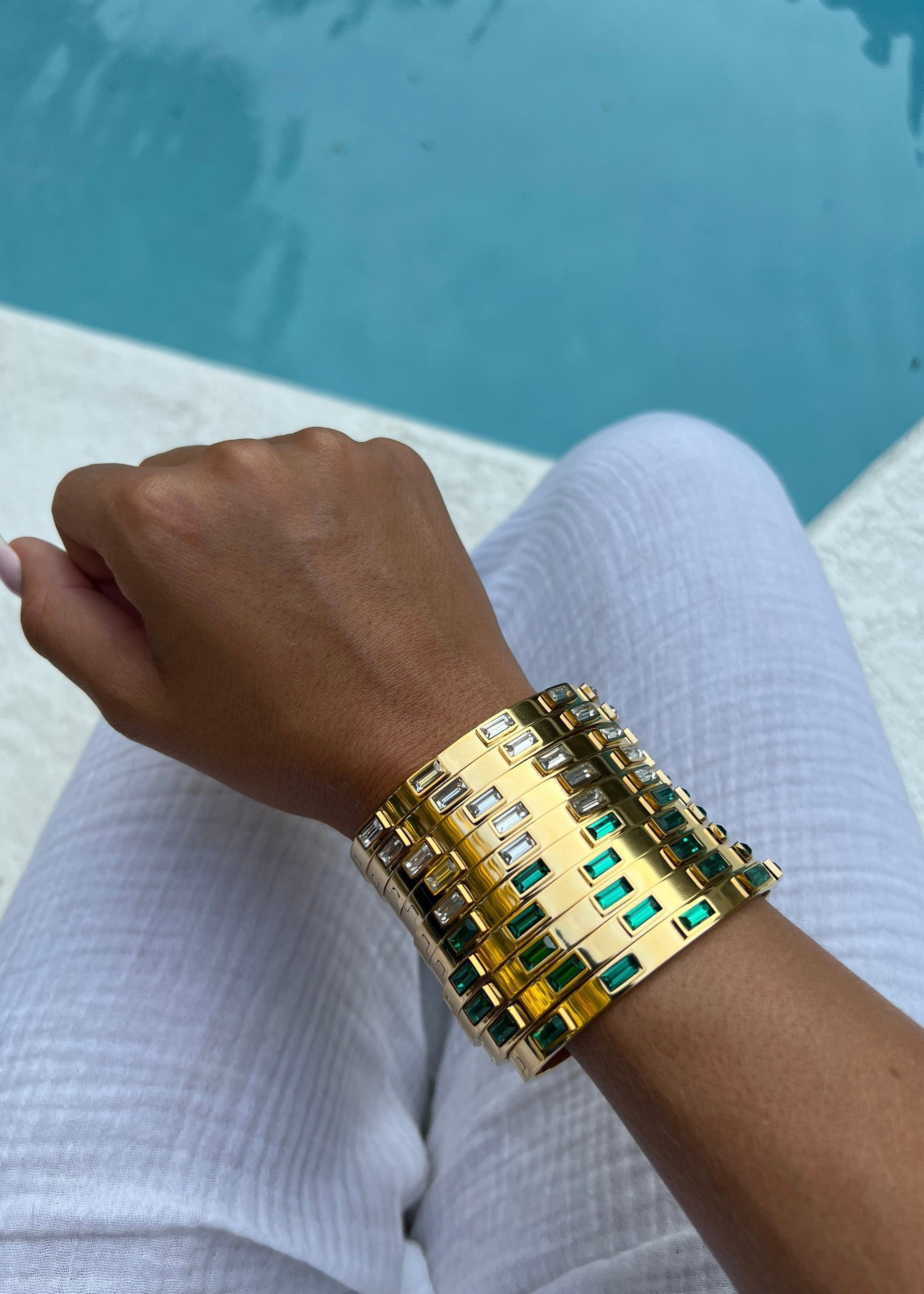 EMERALD + WHITE BANGLE - Southern Divas Boutique