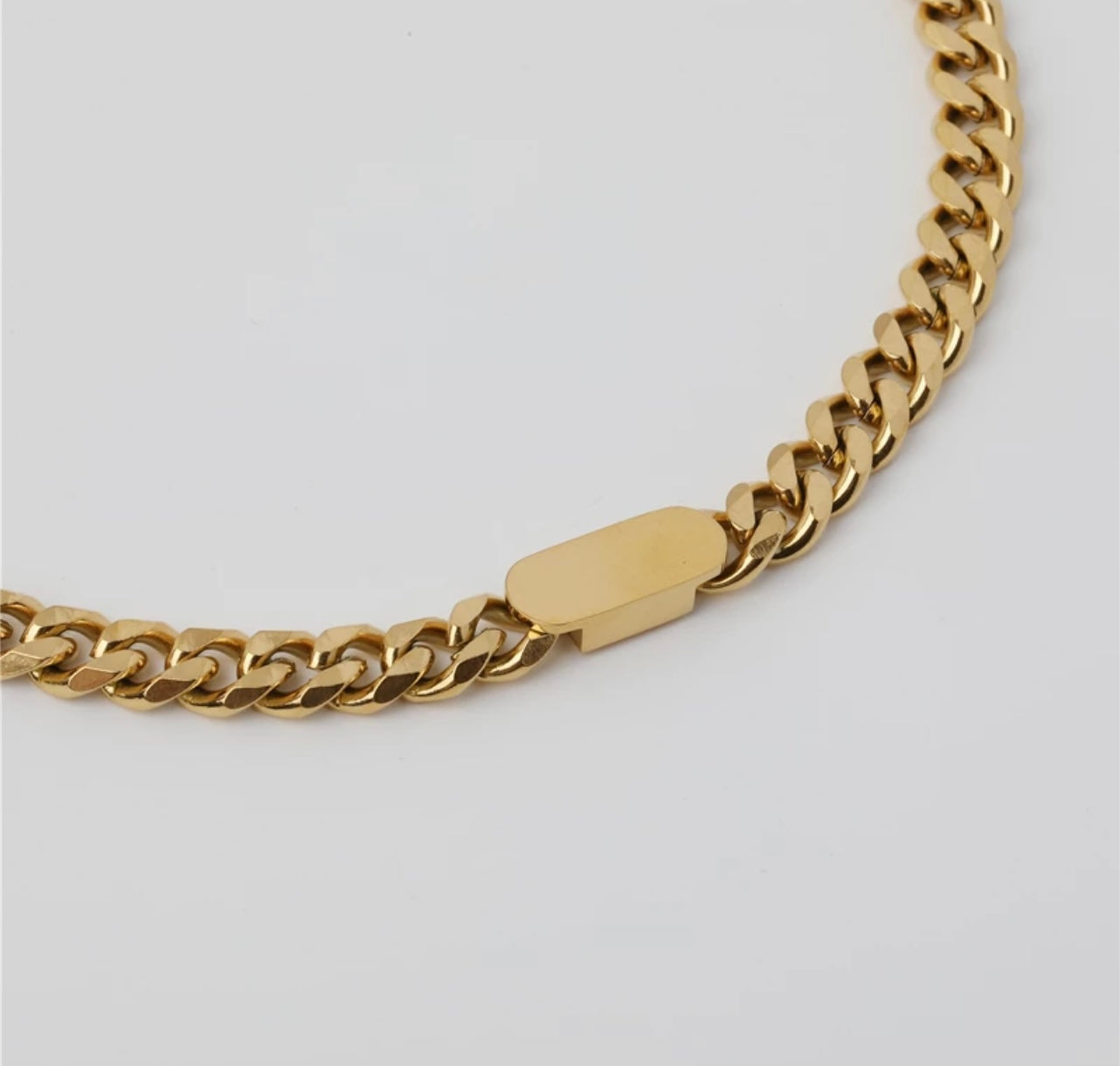 GOLD PENDANT NECKLACE - Southern Divas Boutique