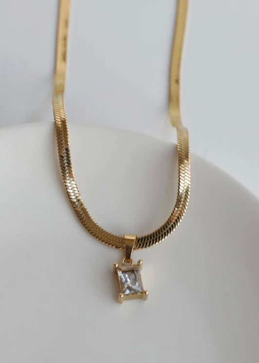 WHITE DIAMOND NECKLACE - Southern Divas Boutique
