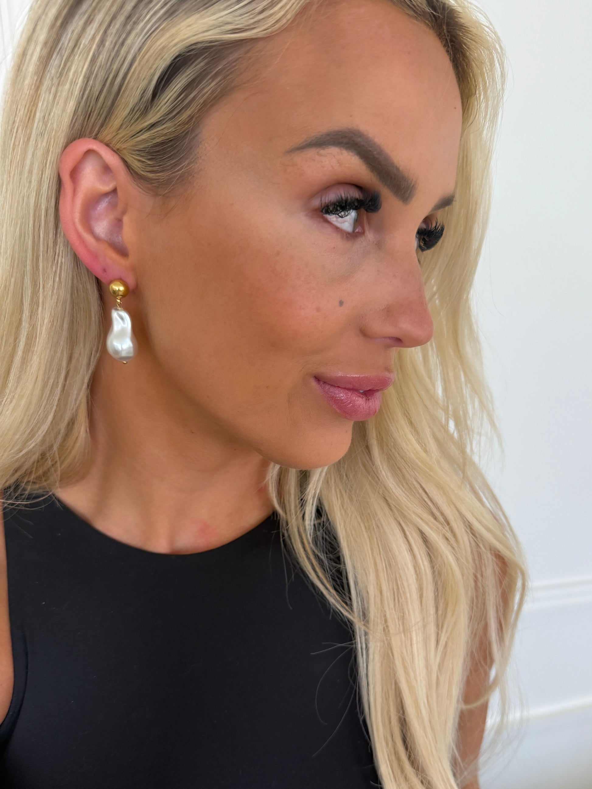 PEARL DROP EARRINGS - Southern Divas Boutique