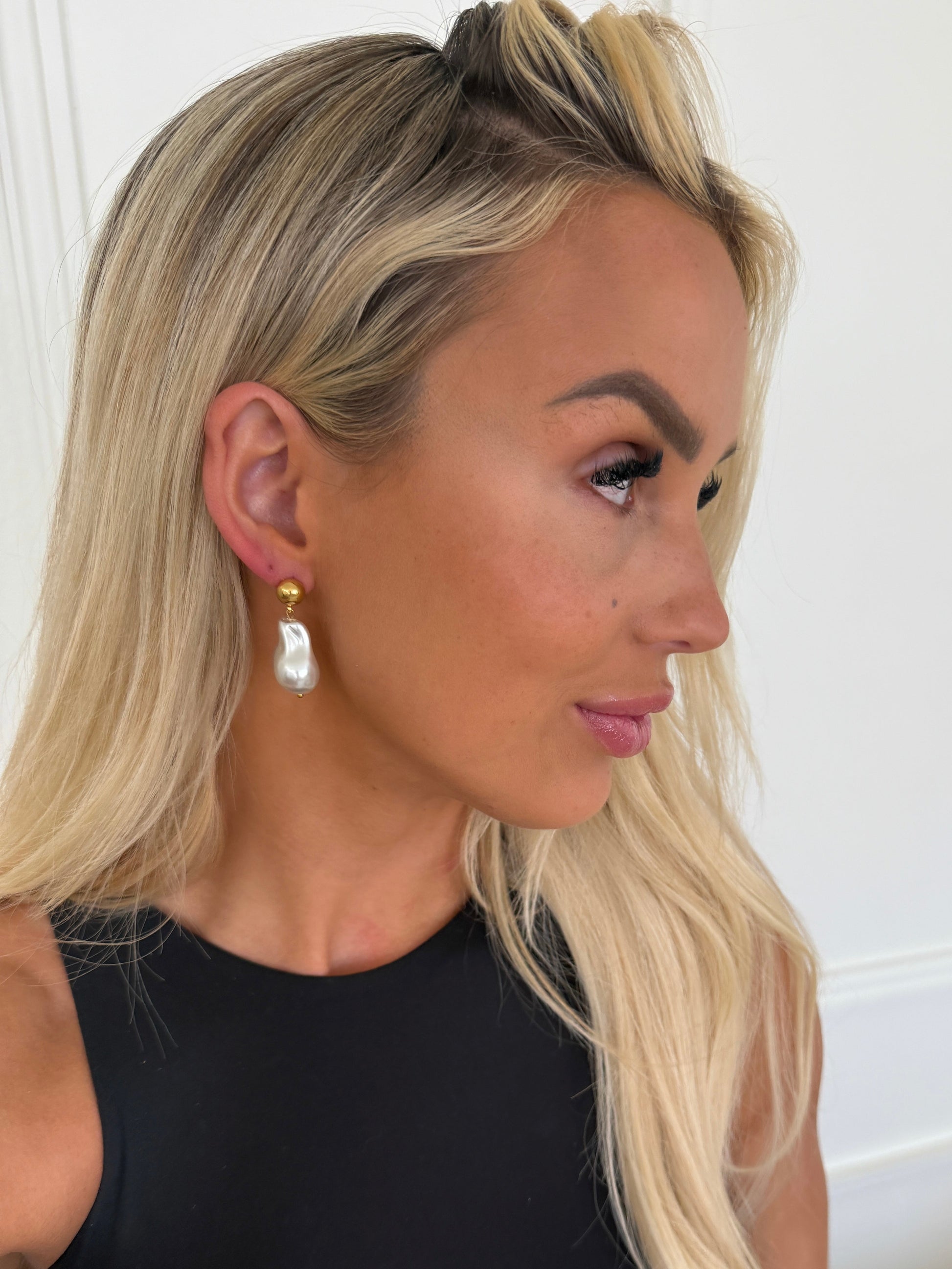 PEARL DROP EARRINGS - Southern Divas Boutique