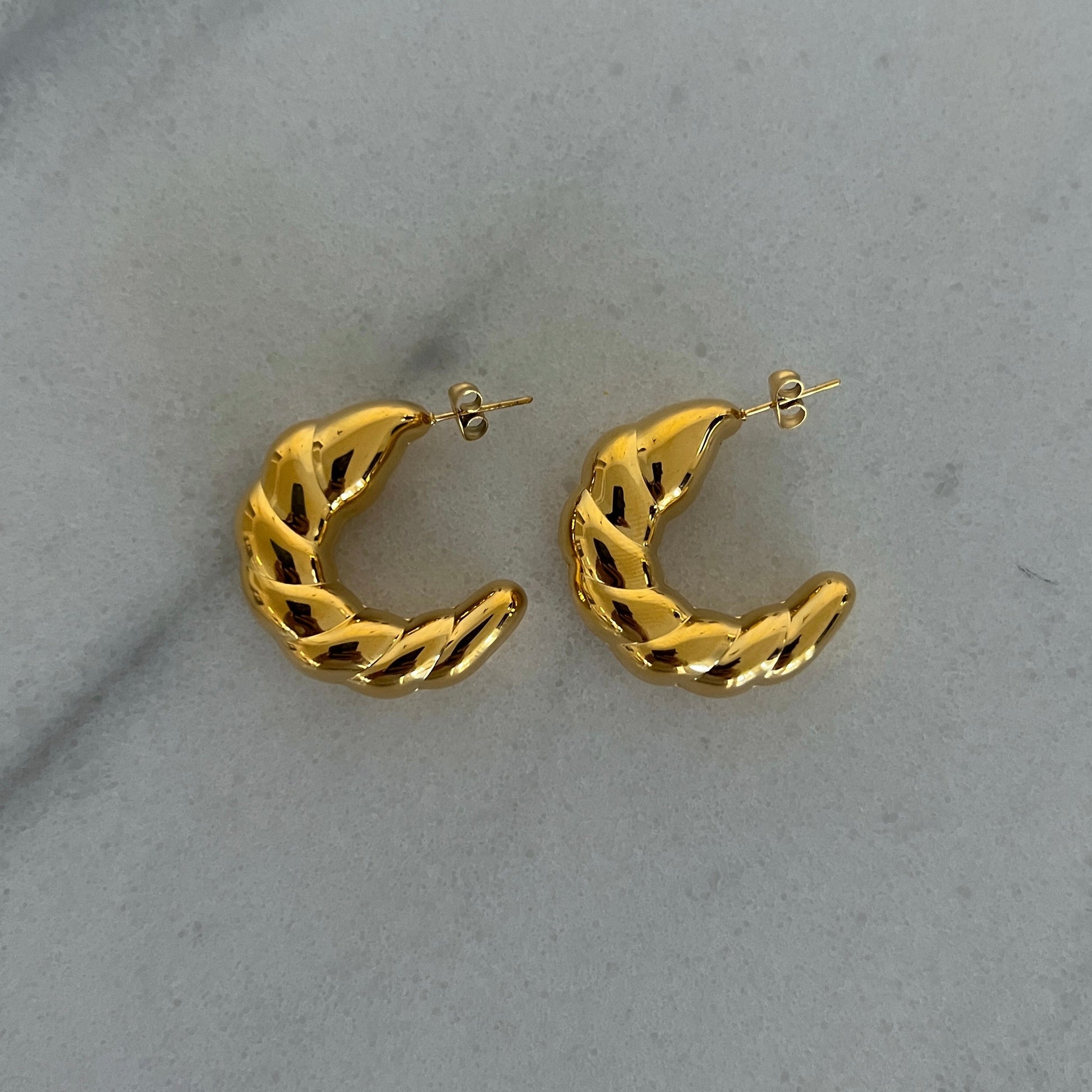 AMELIA HOOPS - Southern Divas Boutique