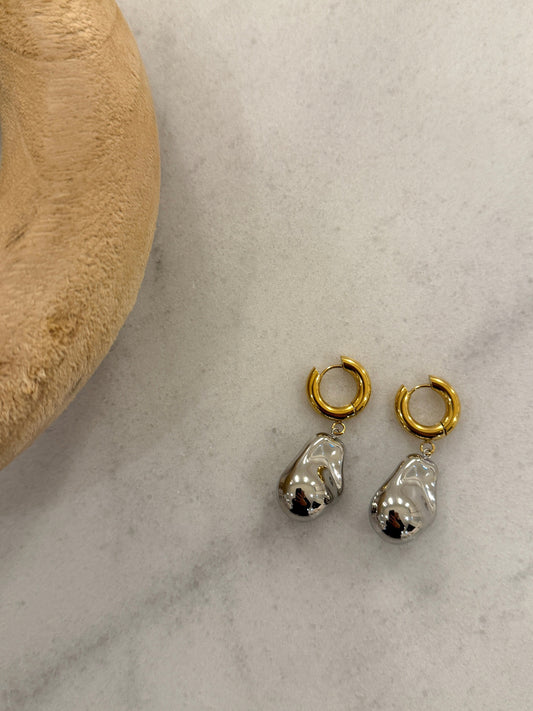 TWO TONED SADIE EARRINGS - Southern Divas Boutique