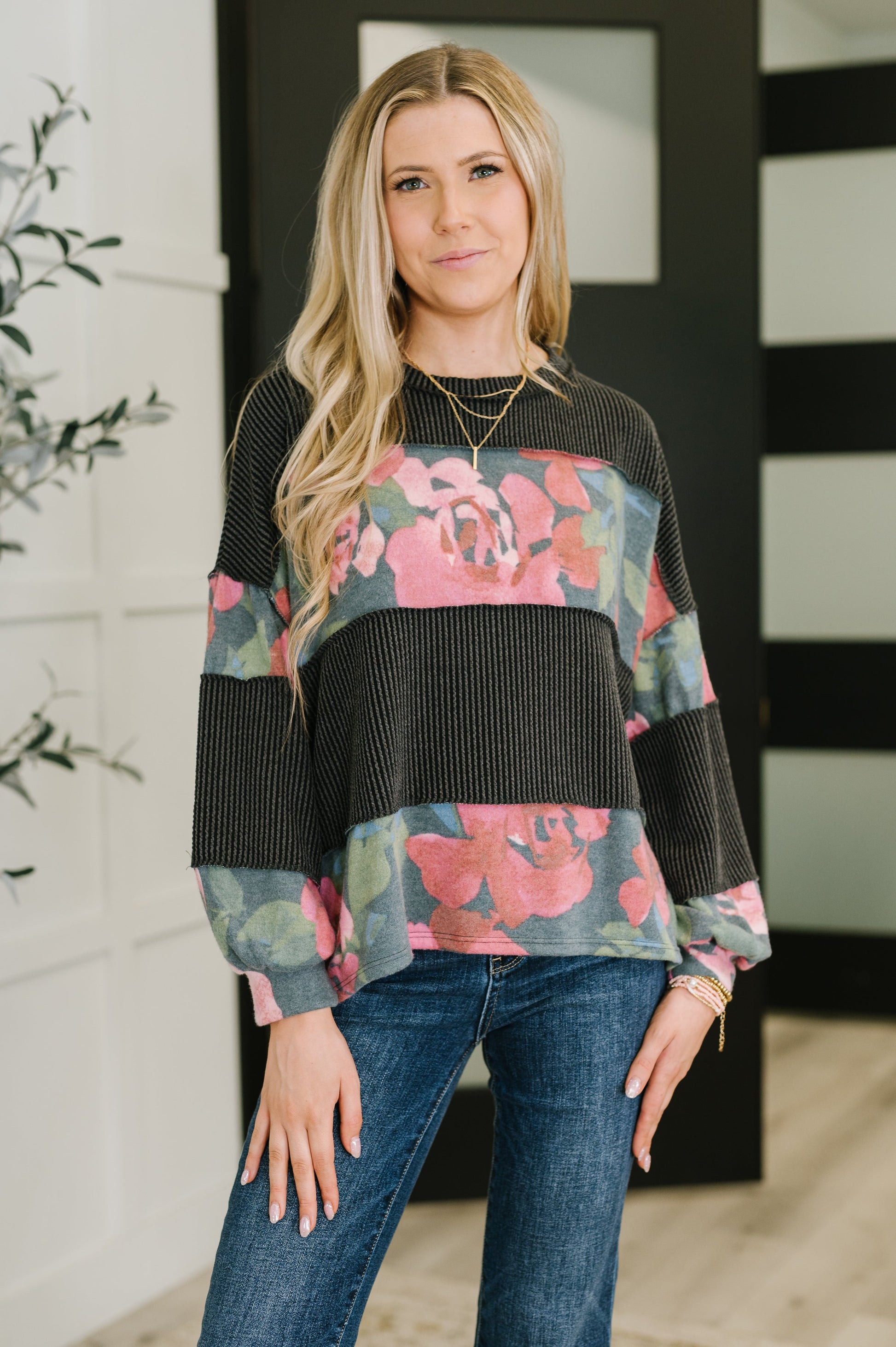 In the Spotlight Contrast Pullover - Southern Divas Boutique