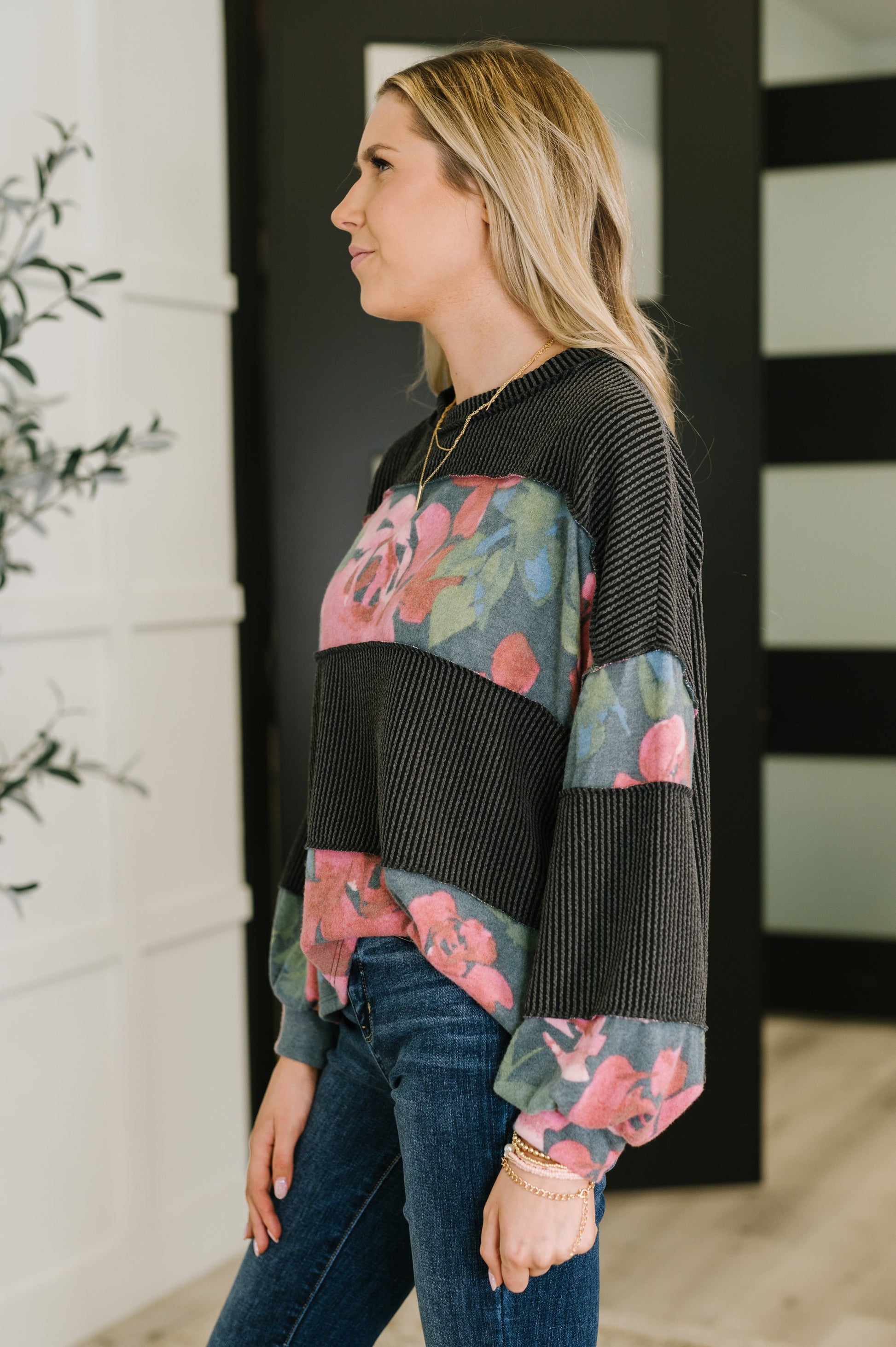 In the Spotlight Contrast Pullover - Southern Divas Boutique