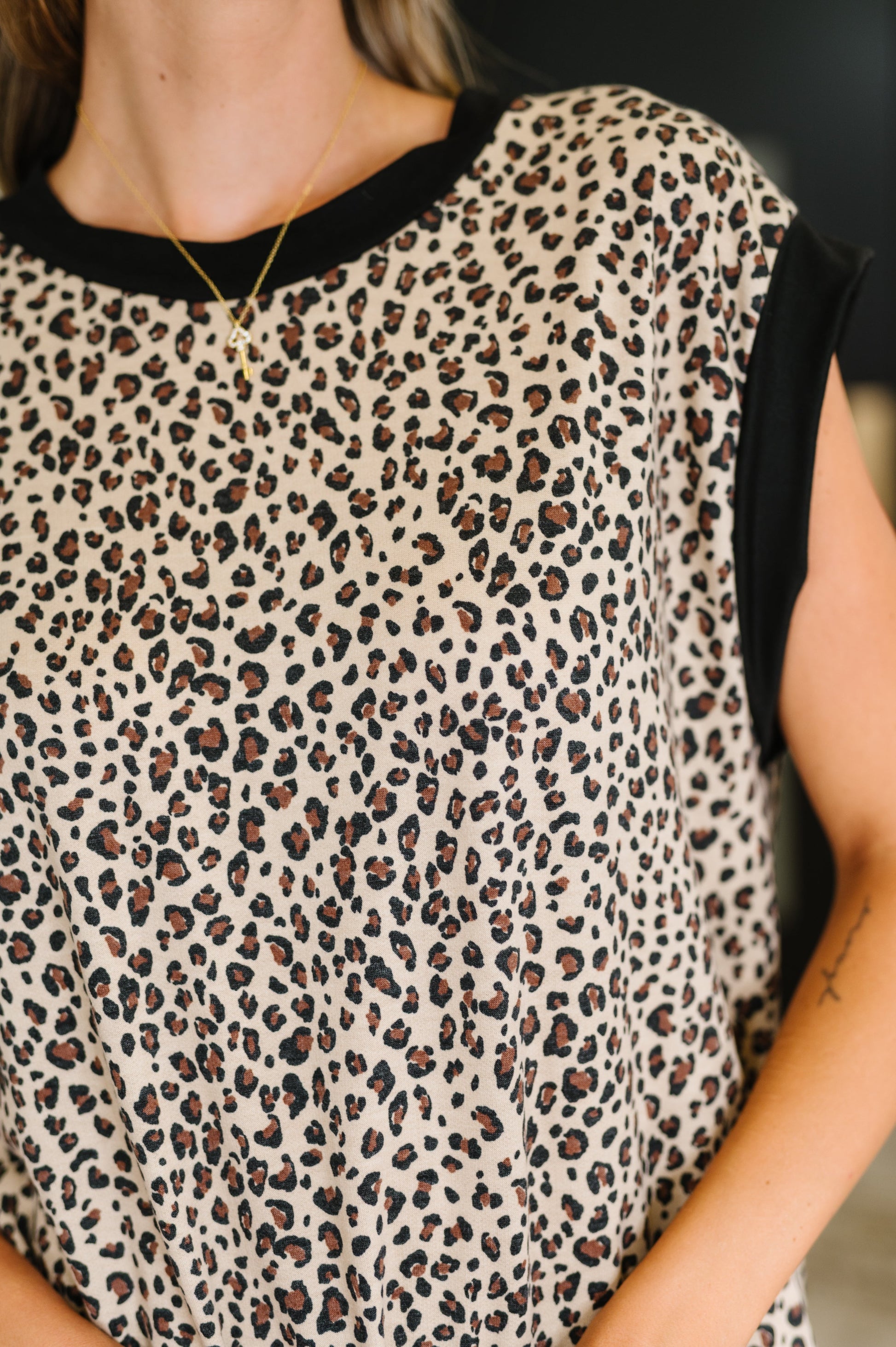Meow's the Time Banded Hem Top in Leopard Print - Southern Divas Boutique