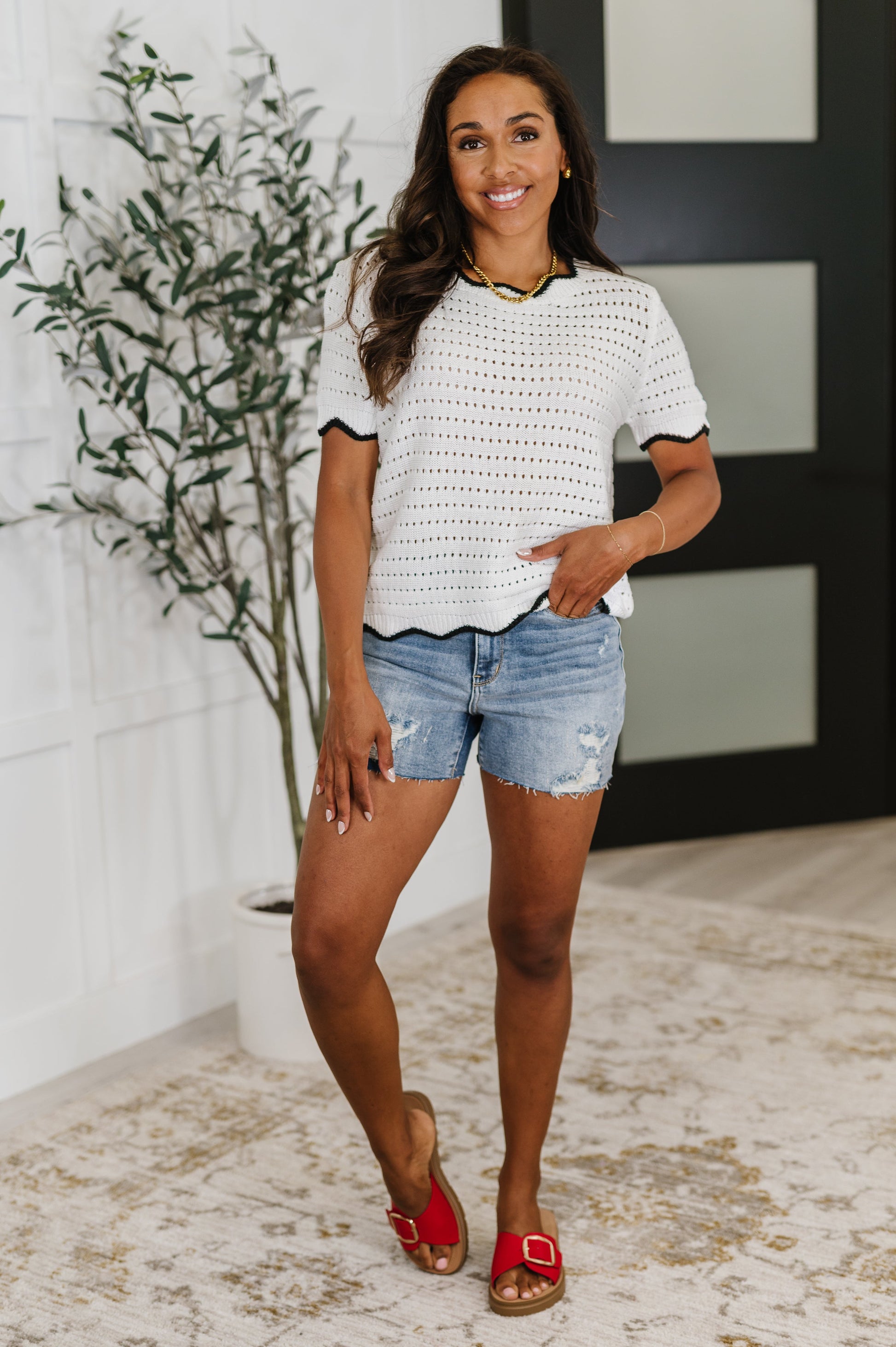 Pinkies Up Knit Top in White - Southern Divas Boutique