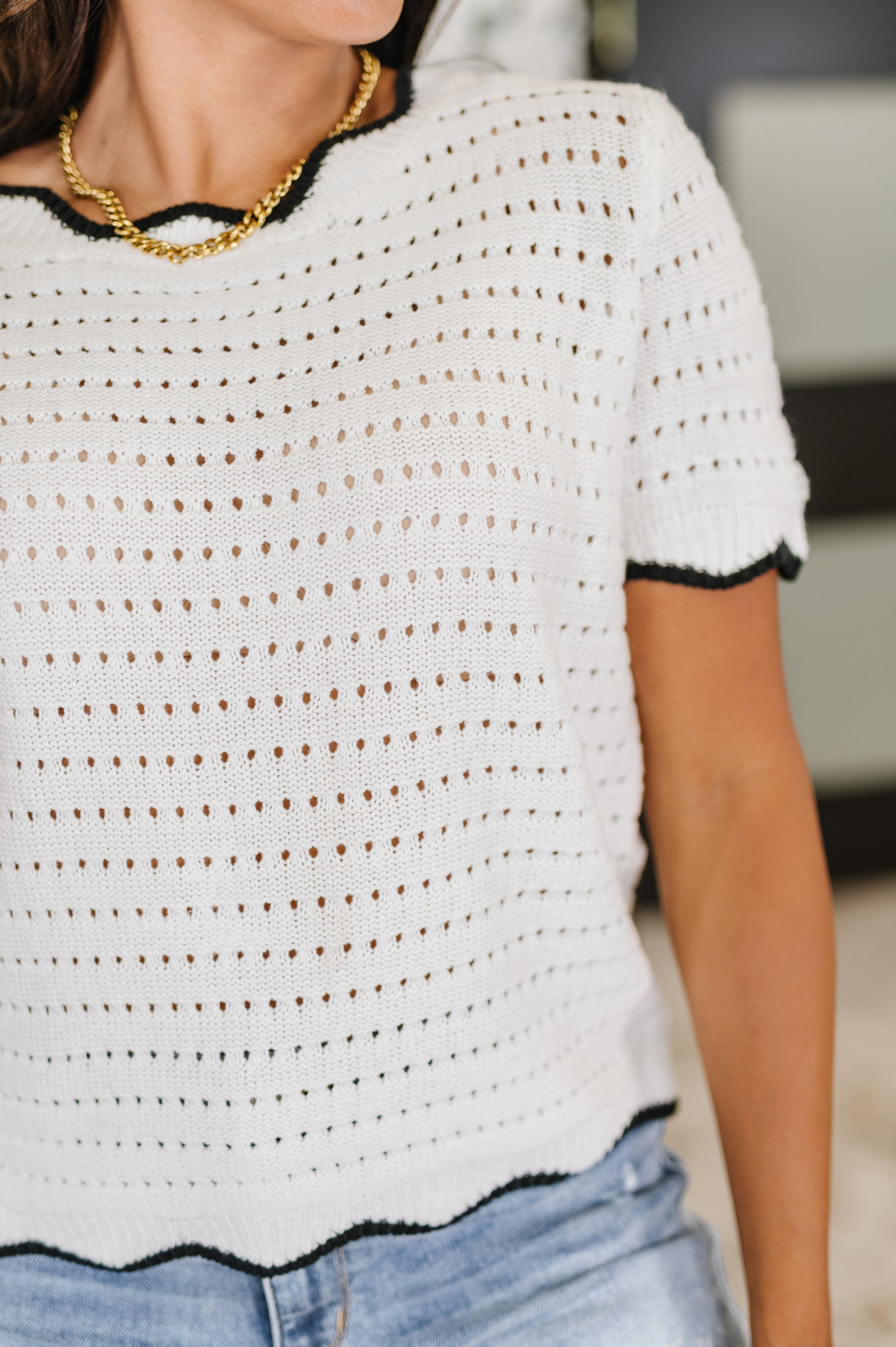 Pinkies Up Knit Top in White - Southern Divas Boutique