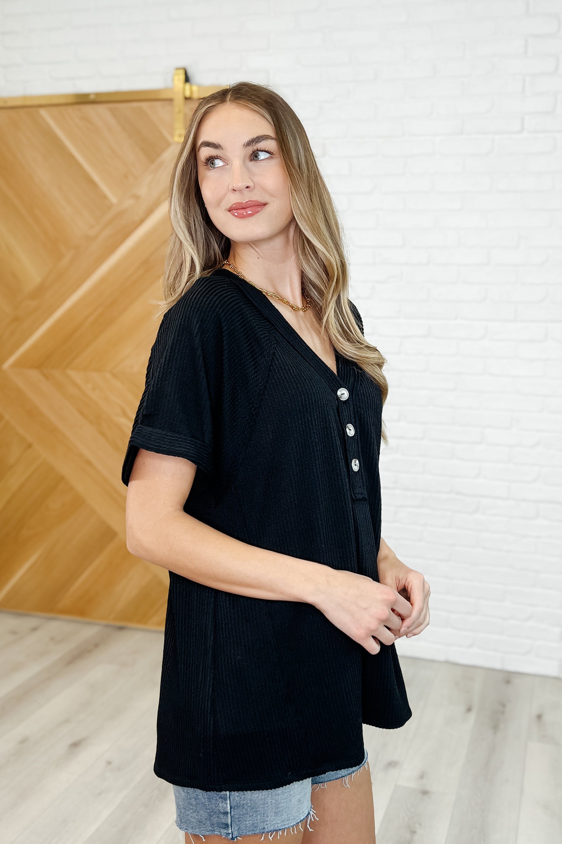 Plain and Sassy V-Neck Tee in Black - Southern Divas Boutique
